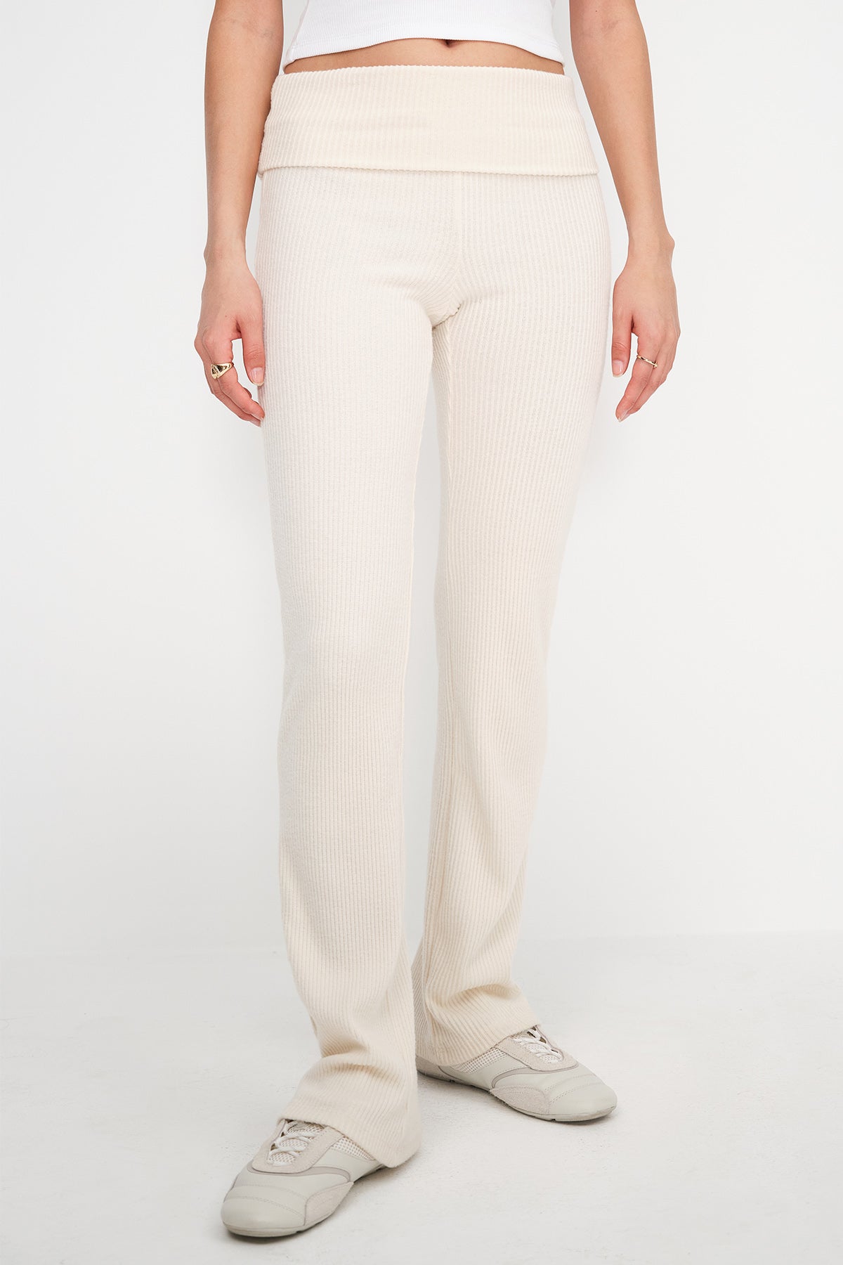 Stone_Fold-Waist-Knitwear-Trousers-addax