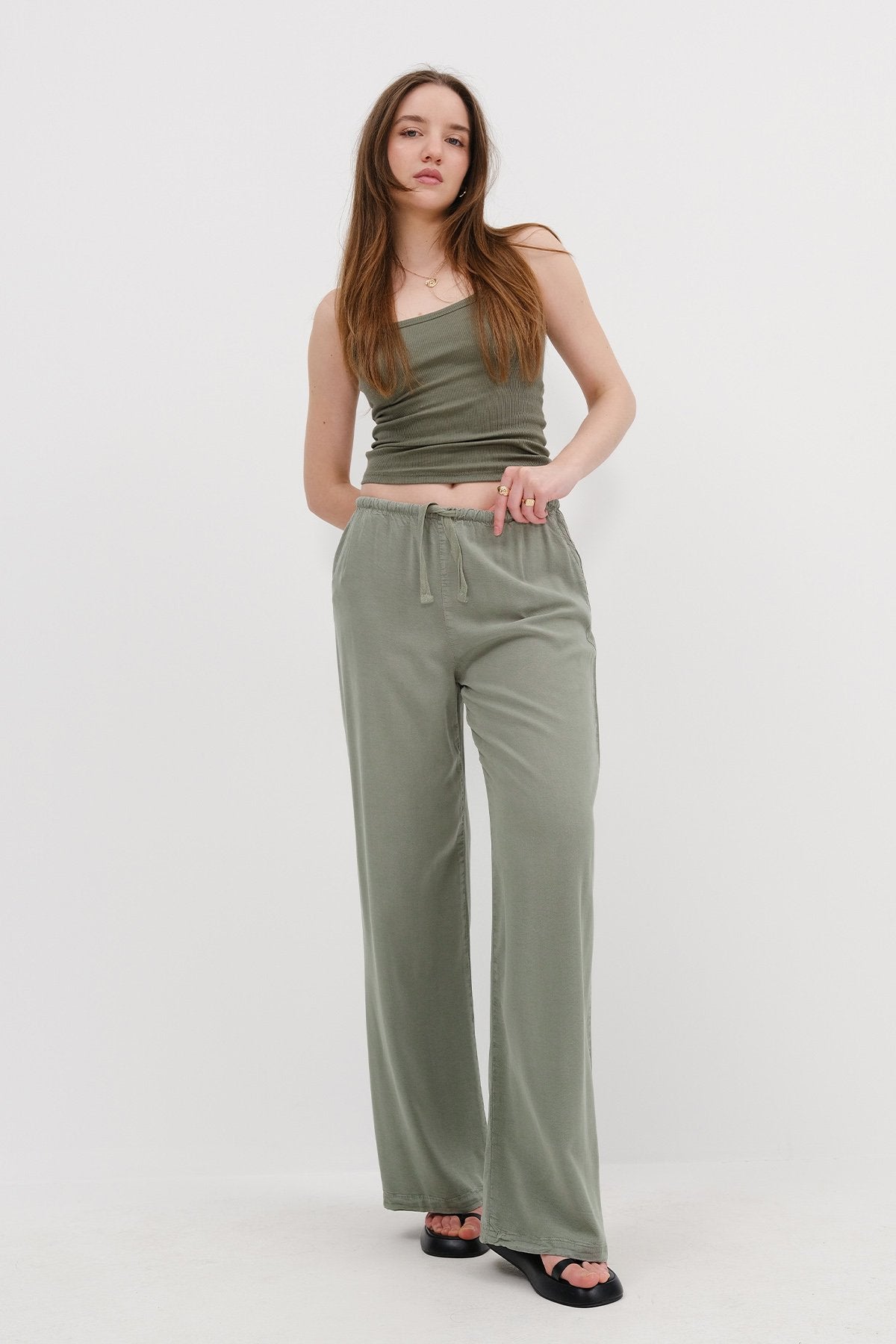 Sage_Elastic-Waist-Trousers-addax