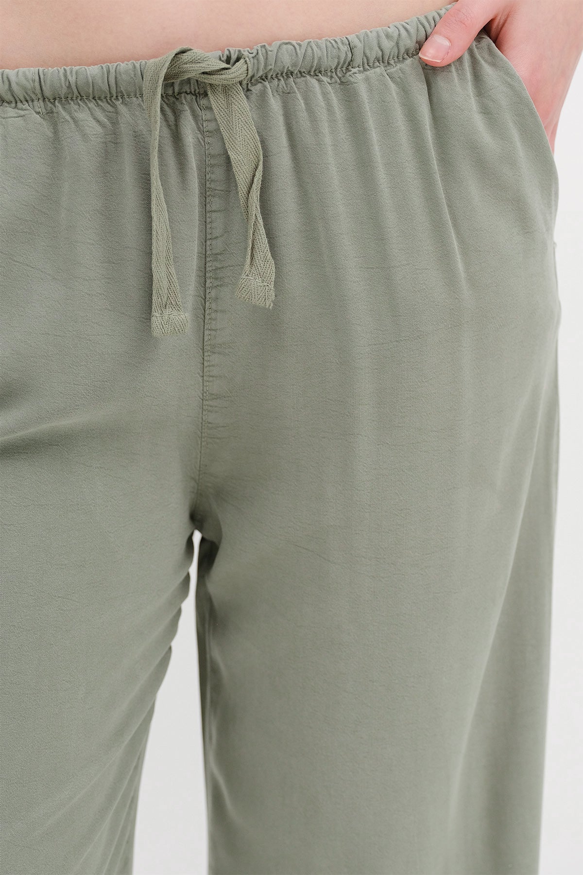 Sage_Elastic-Waist-Trousers-addax