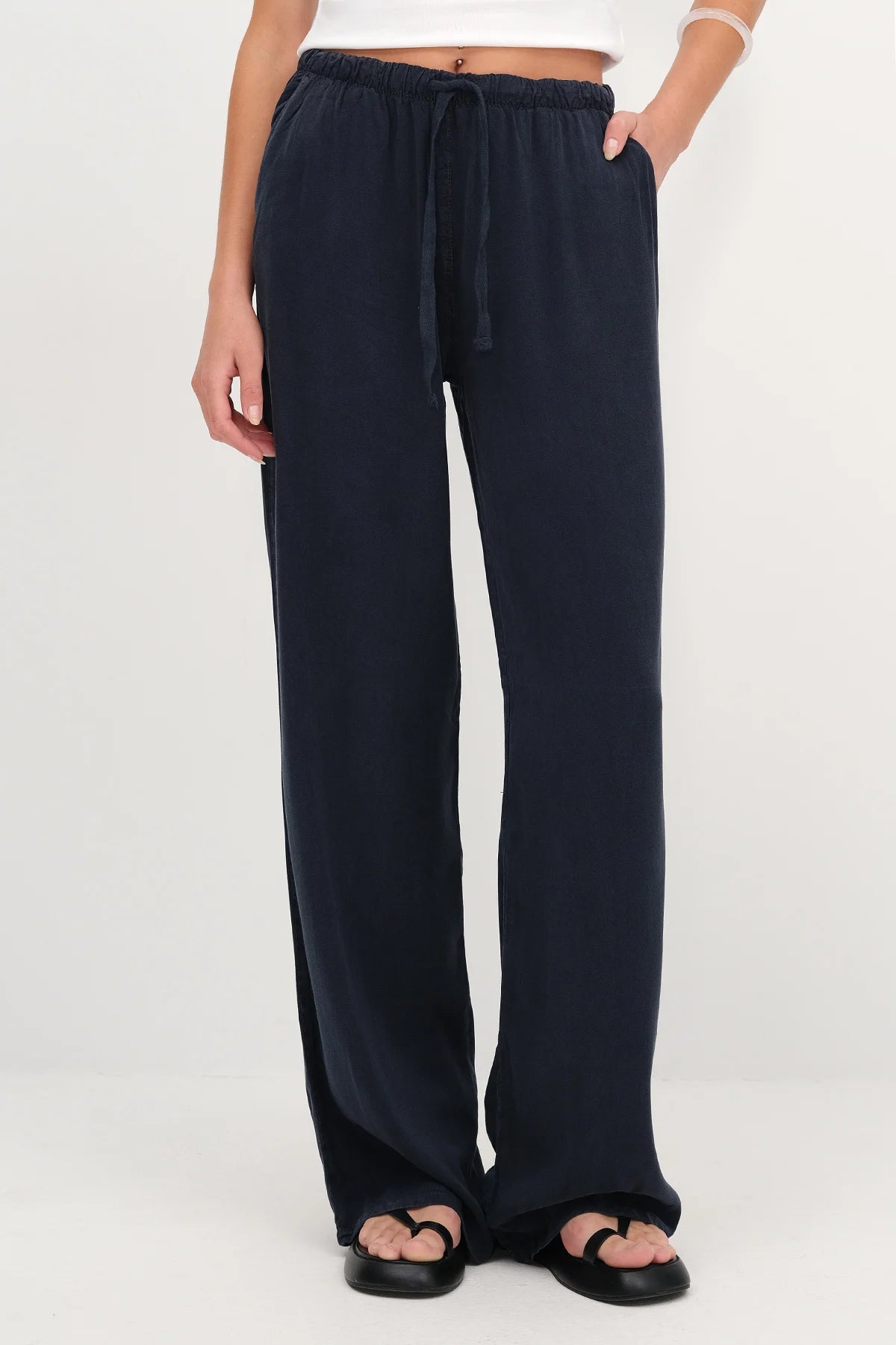 Ocean_Elastic-Waist-Trousers-addax
