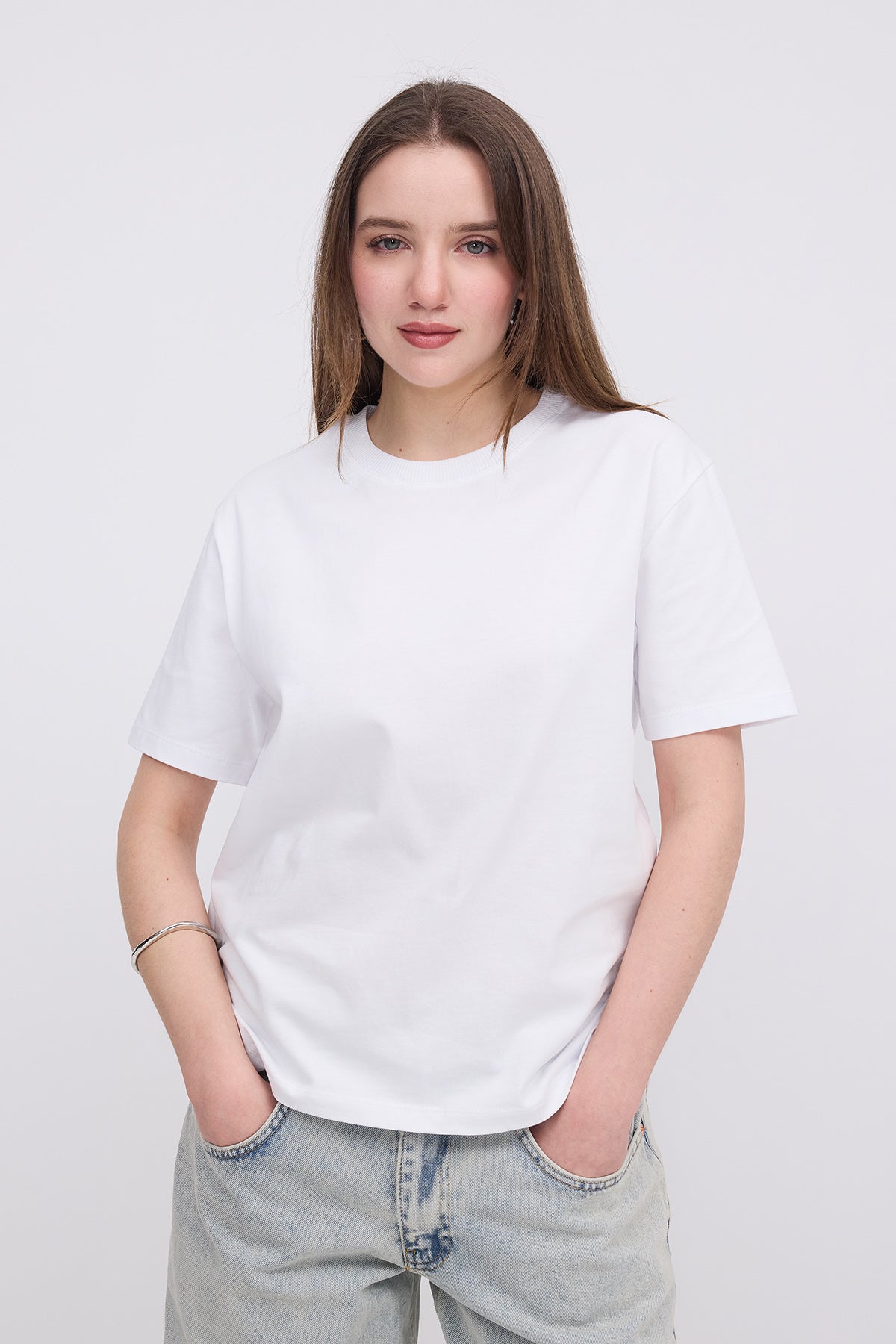 White_Crew-Neck-Basic-T-shirt-addax
