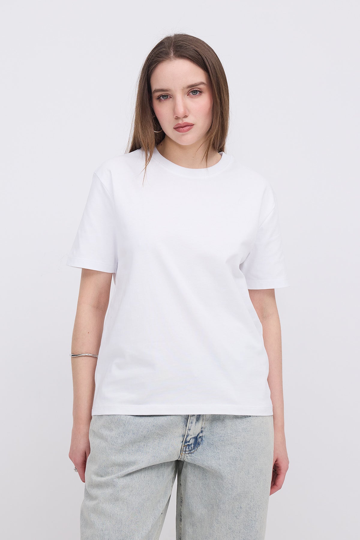 White_Crew-Neck-Basic-T-shirt-addax