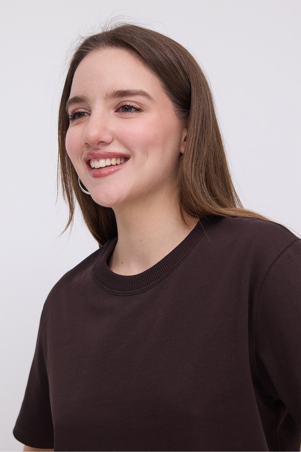 Bitter-Coffee_Crew-Neck-Basic-T-shirt-addax