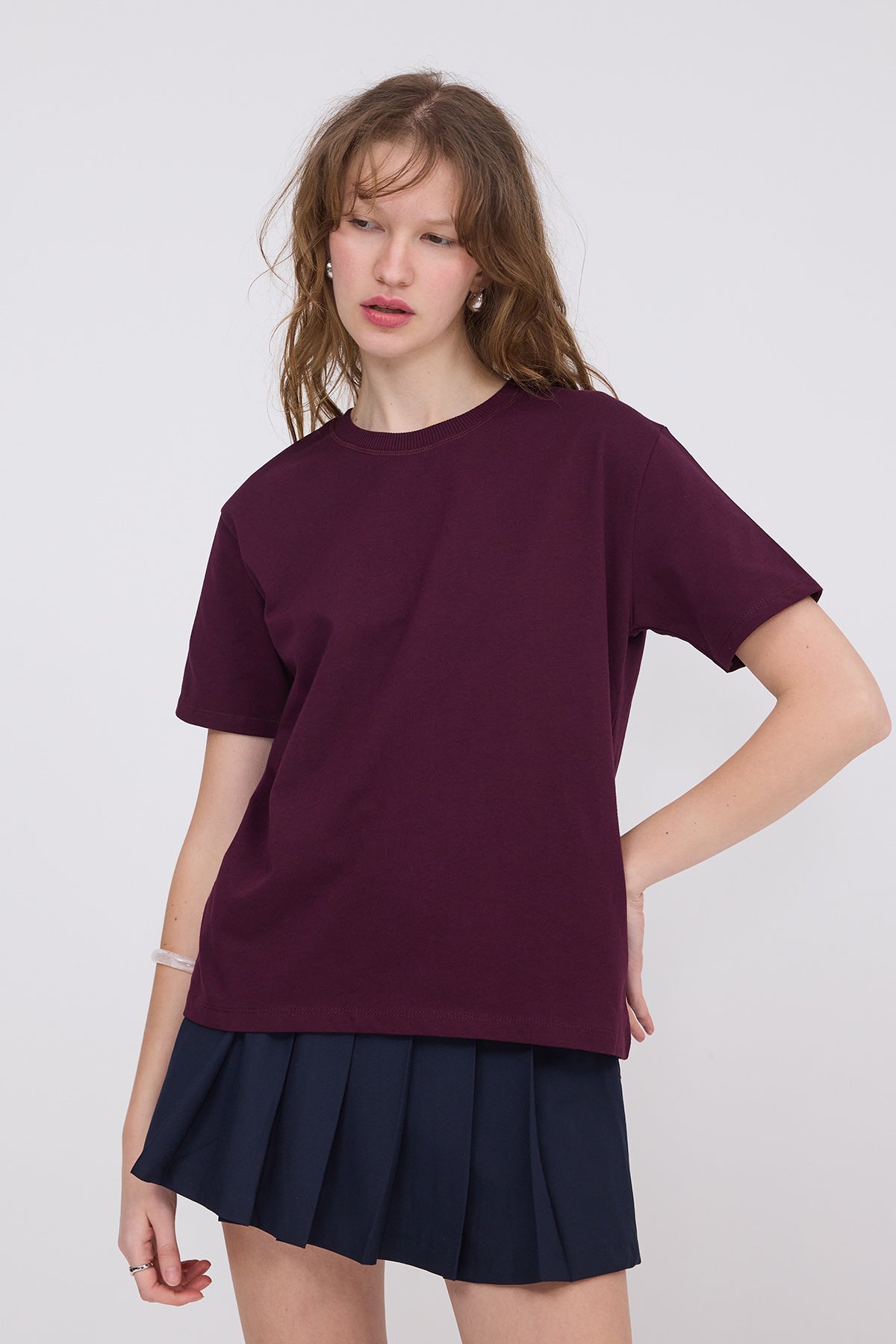 Gardenia_Crew-Neck-Basic-T-shirt-addax