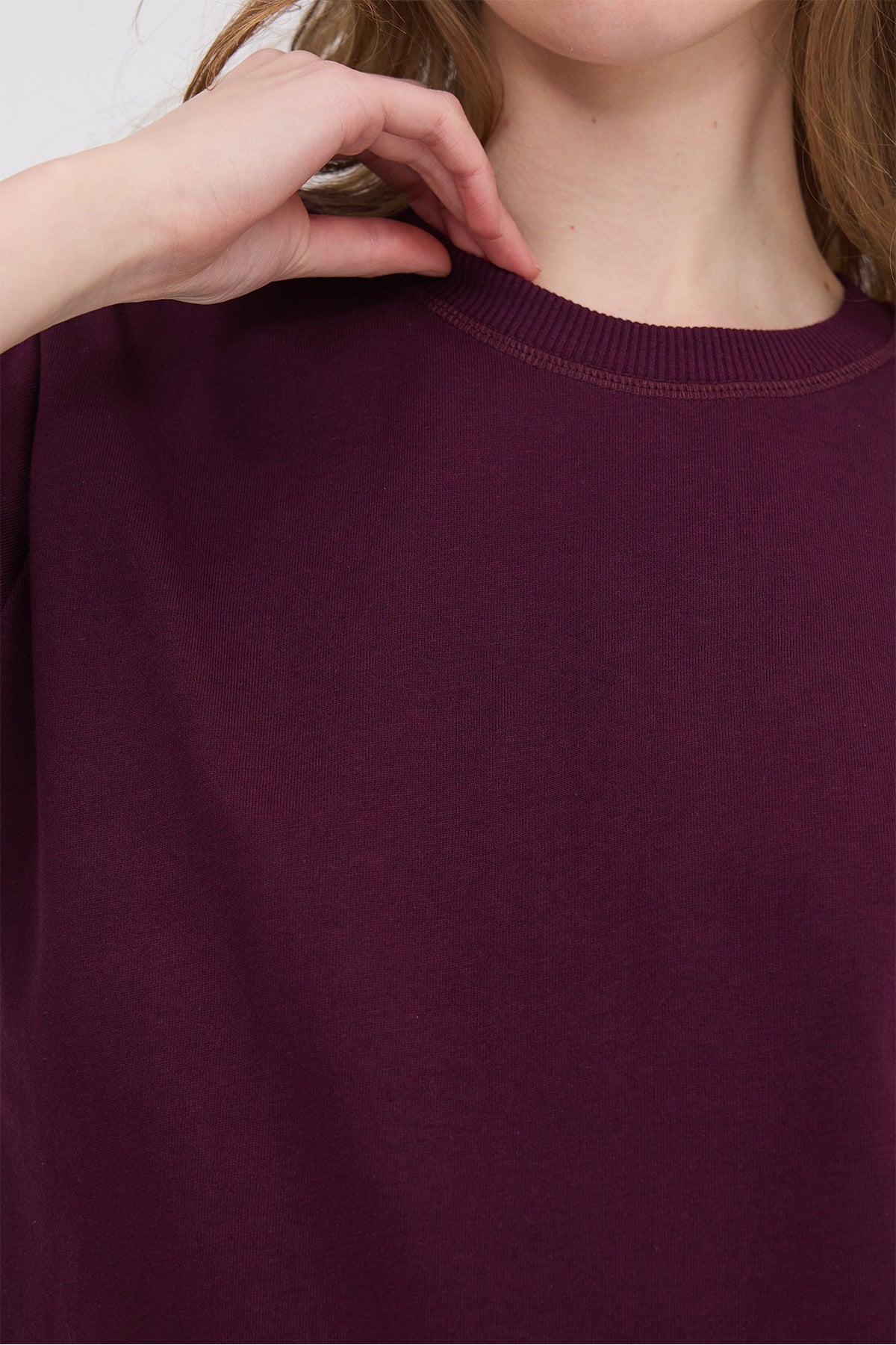 Gardenia_Crew-Neck-Basic-T-shirt-addax