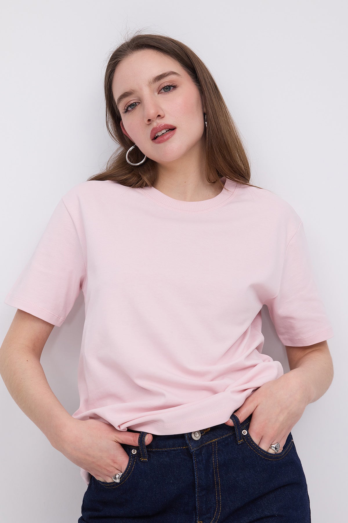 Lotus_Crew-Neck-Basic-T-shirt-addax