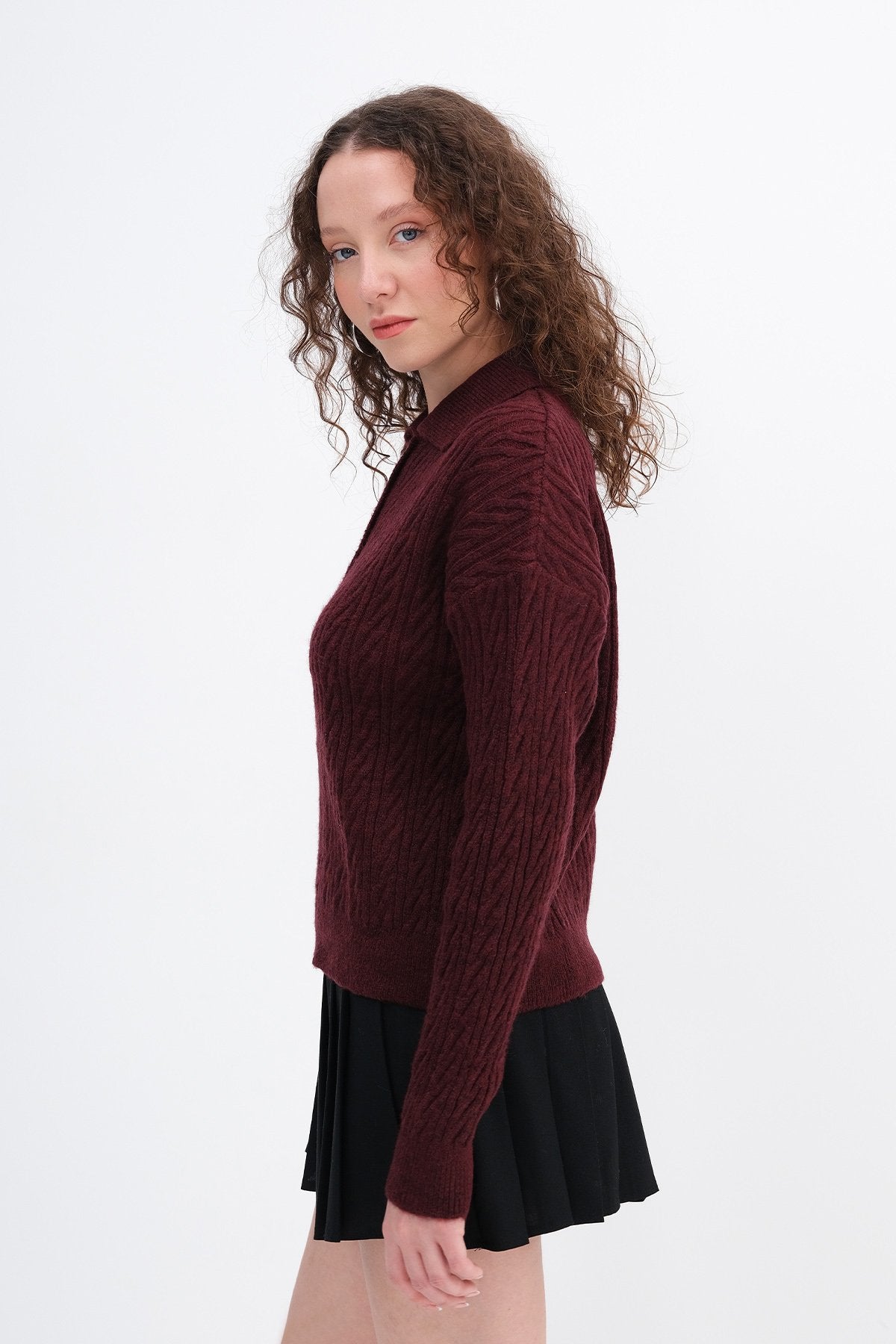 Light-Burgundy_Button-Detail-Knit-Sweater-addax