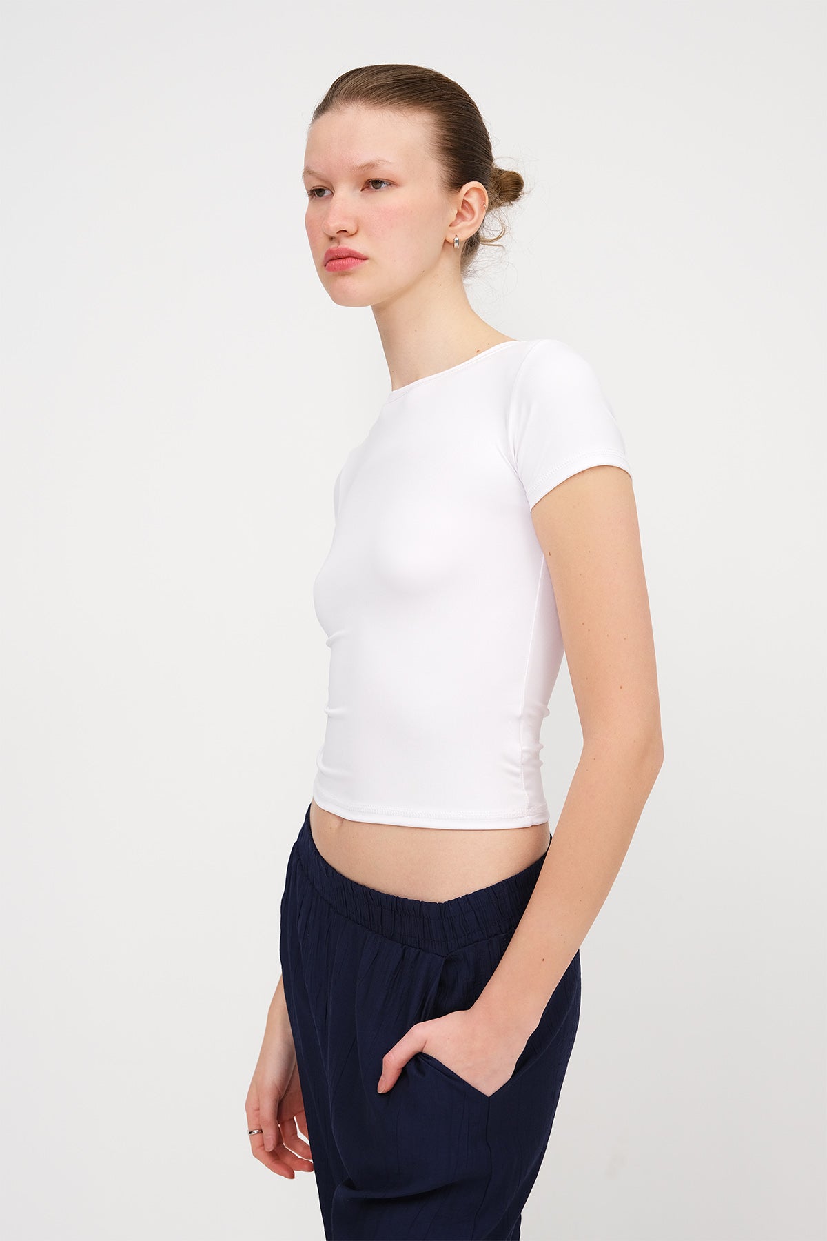 White_Crew-Neck-Basic-T-shirt-addax