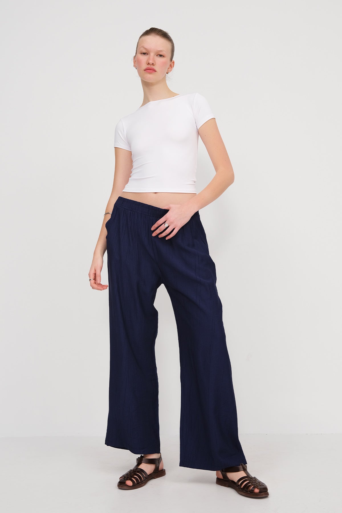 White_Crew-Neck-Basic-T-shirt-addax