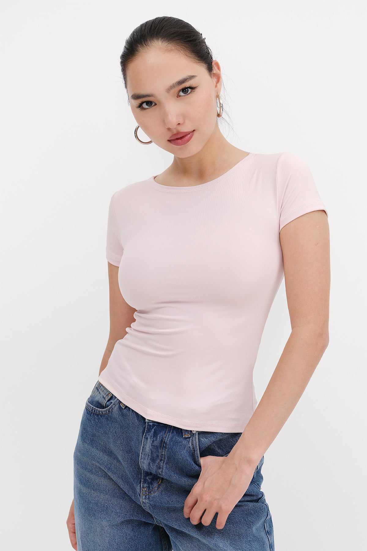 Lotus_Crew-Neck-Basic-T-shirt-addax