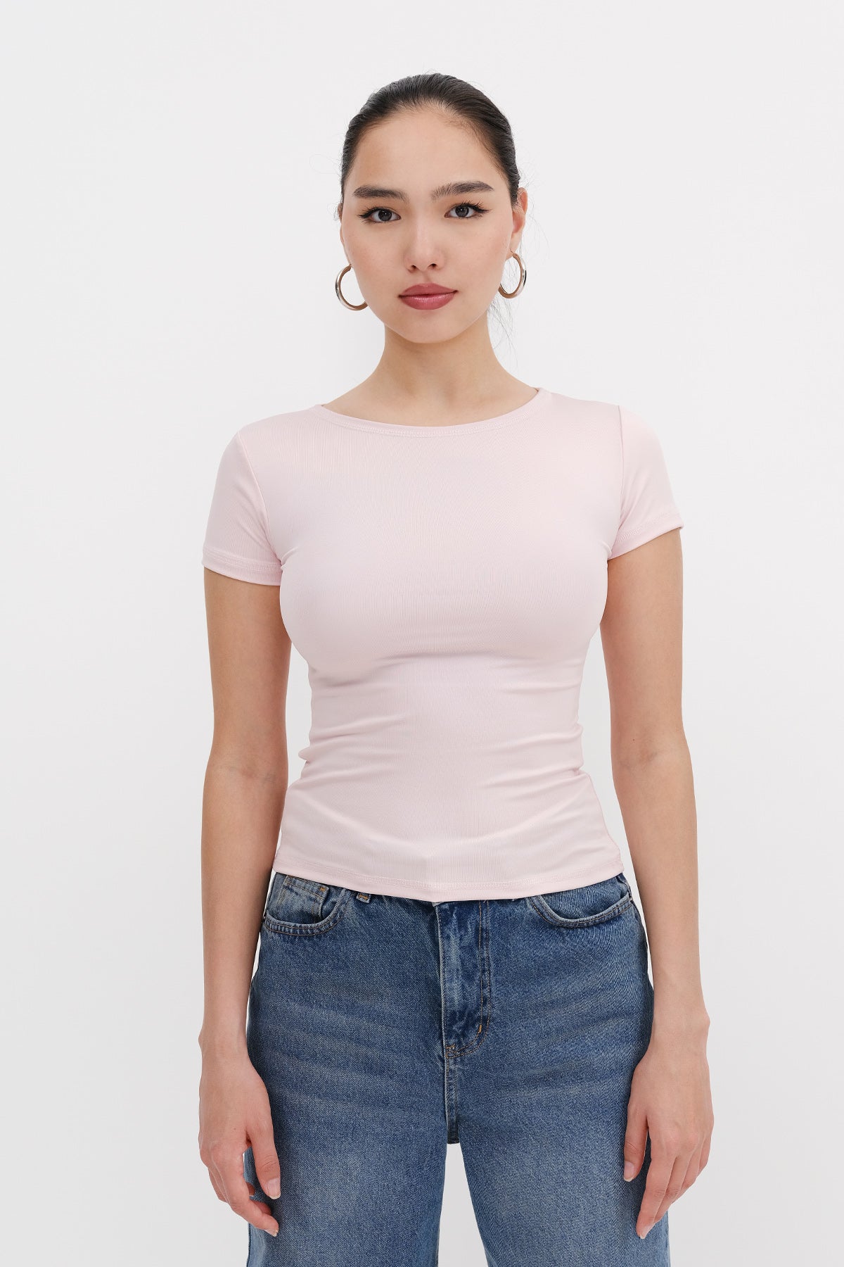 Lotus_Crew-Neck-Basic-T-shirt-addax