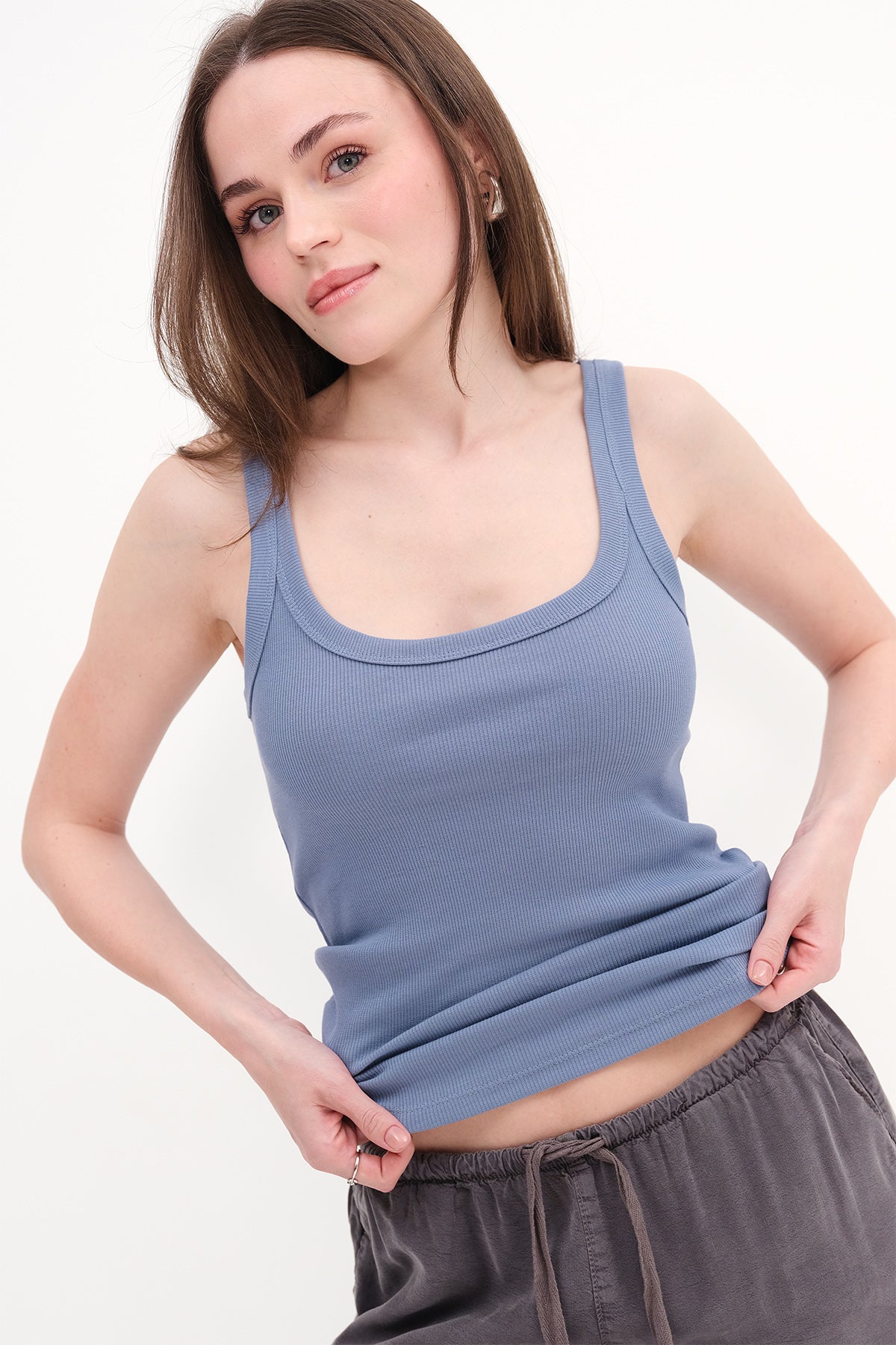 Stonewash_U-Neck-Basic-Undershirt-addax