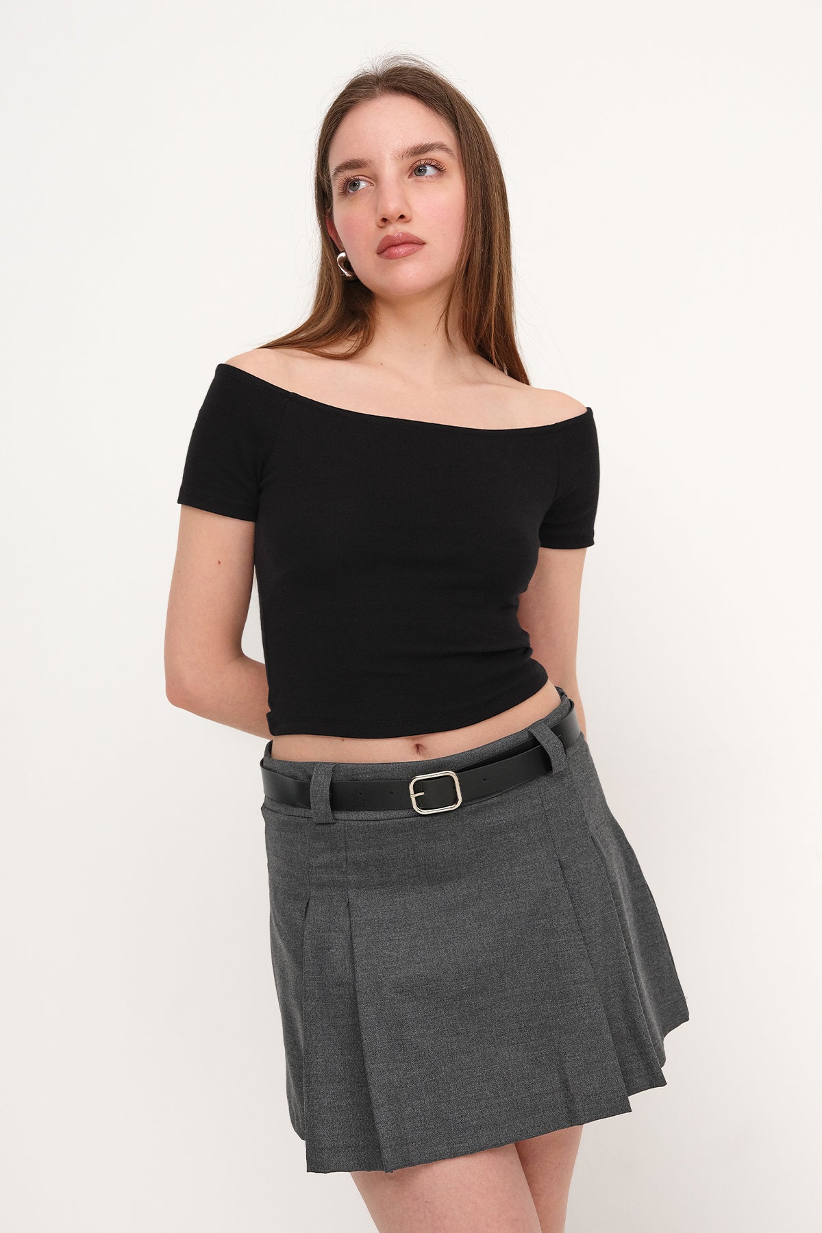 Black_Short-Sleeve-Basic-T-shirt-addax