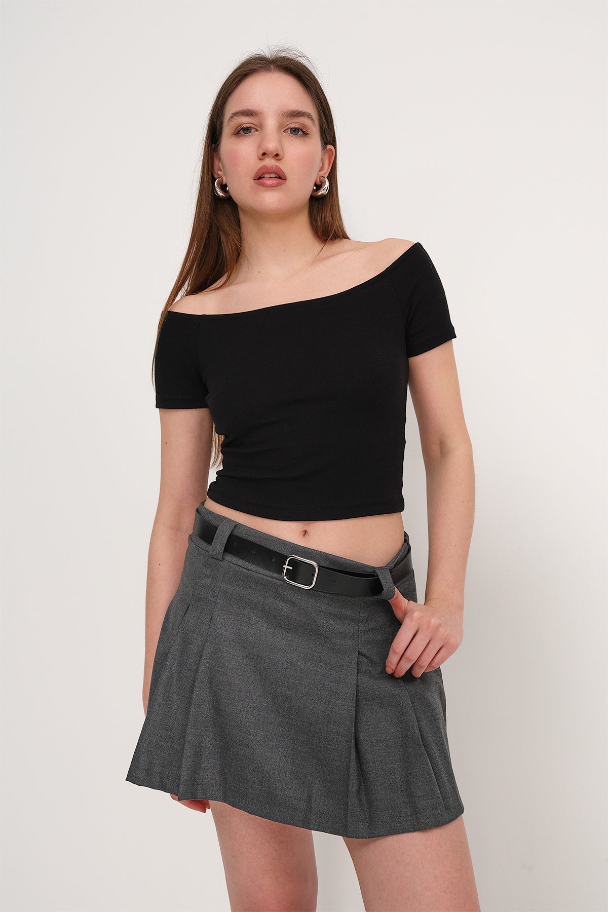 Black_Short-Sleeve-Basic-T-shirt-addax
