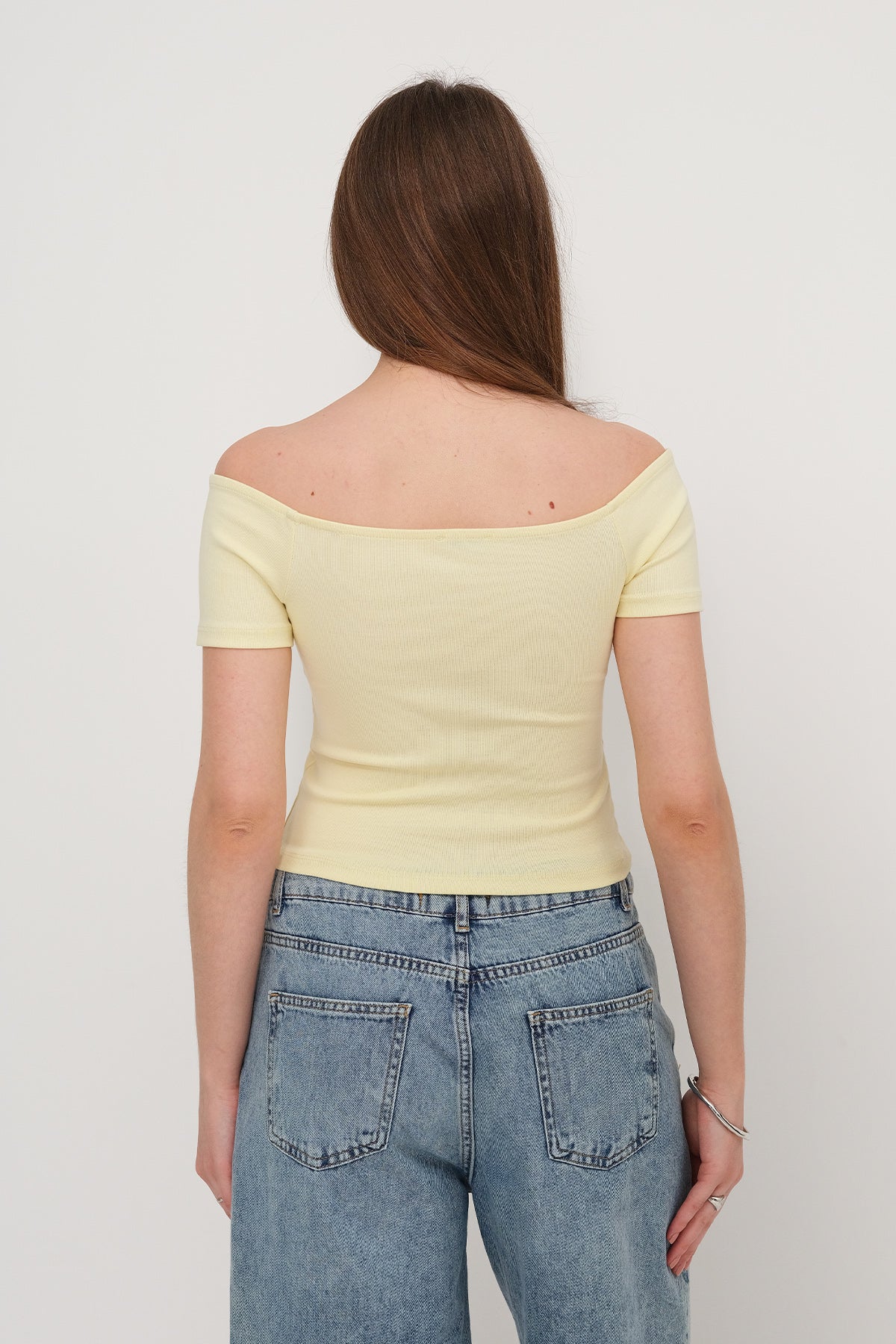 Light-Yellow_Short-Sleeve-Basic-T-shirt-addax