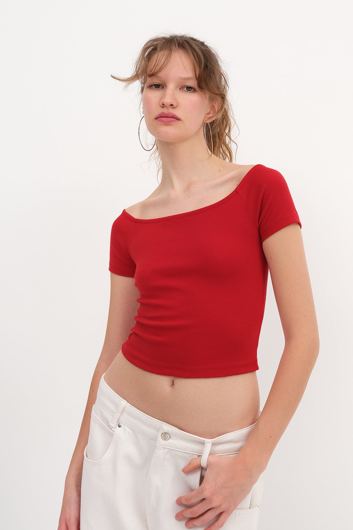 Bright-Red_Short-Sleeve-Basic-T-shirt-addax