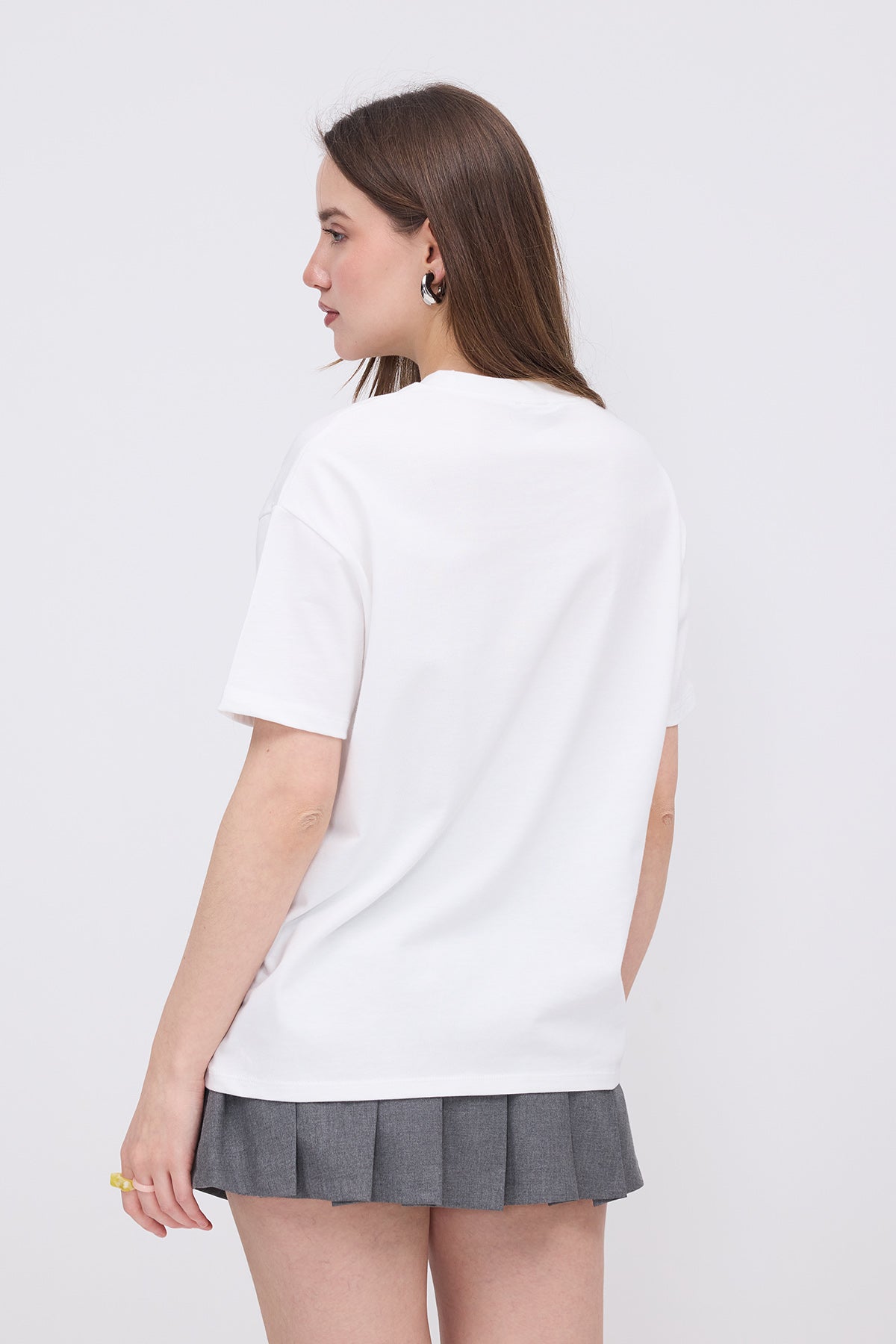 Ecru_Teddy-Bear-Embroidered-T-Shirt-addax