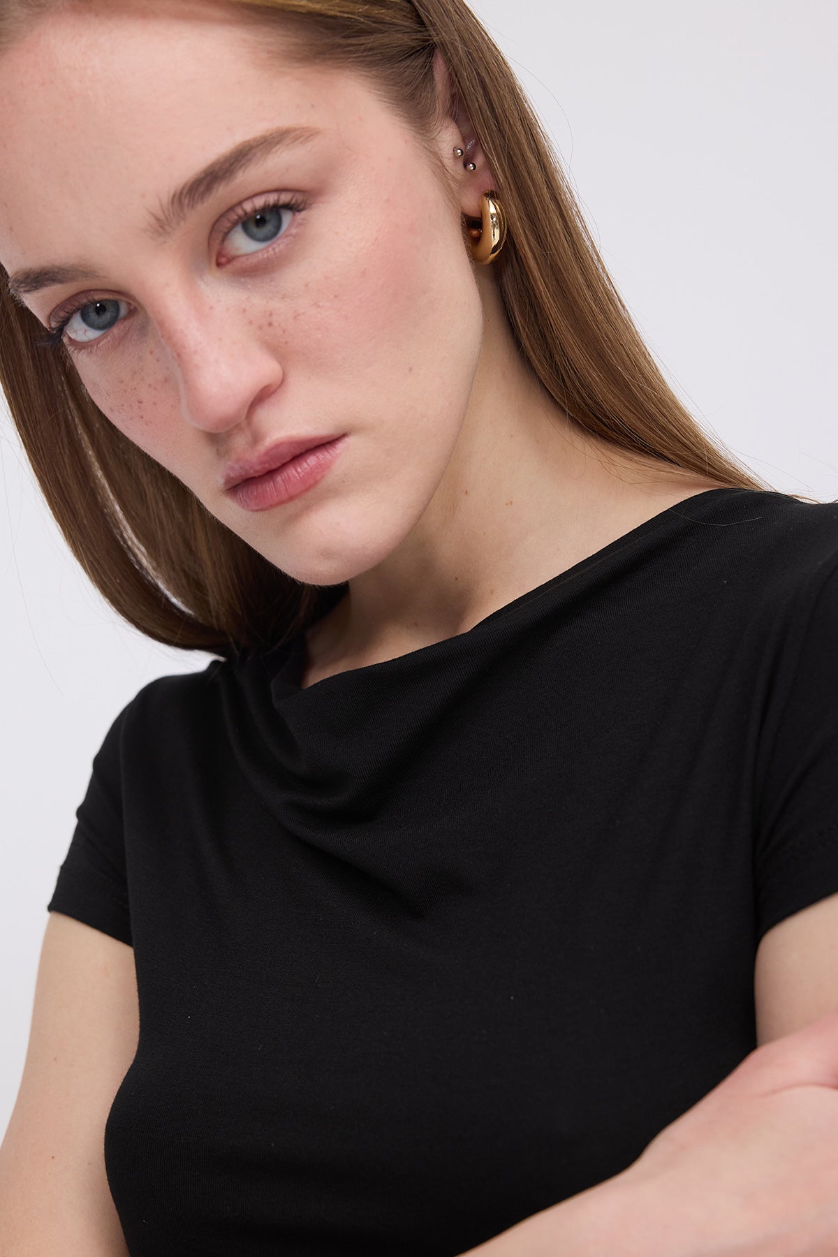 Black_Ruched-Side-T-Shirt-addax
