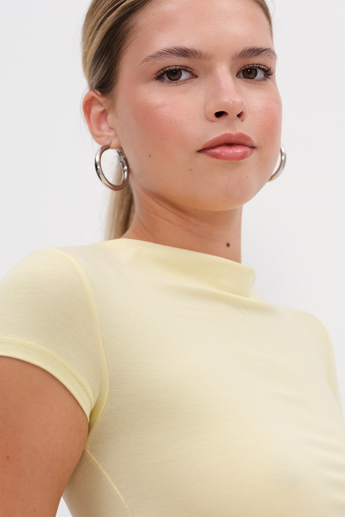 Yellow_Ruched-Side-T-Shirt-addax