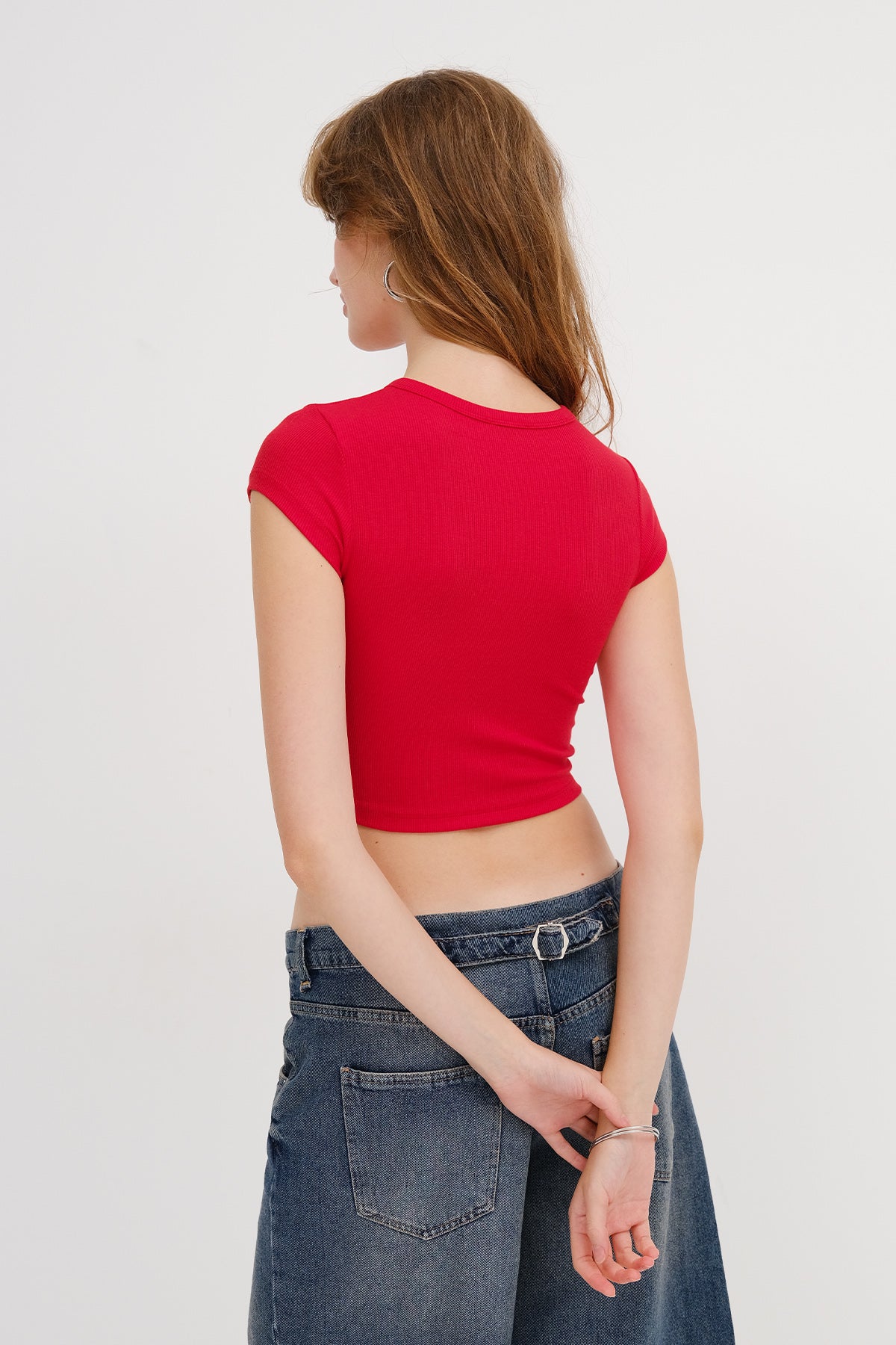 Bright-Red_Modal-T-shirt-with-Snap-Collar-addax
