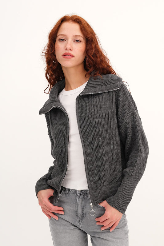 Charcoal_Zip-Up-Knit-Cardigan-addax
