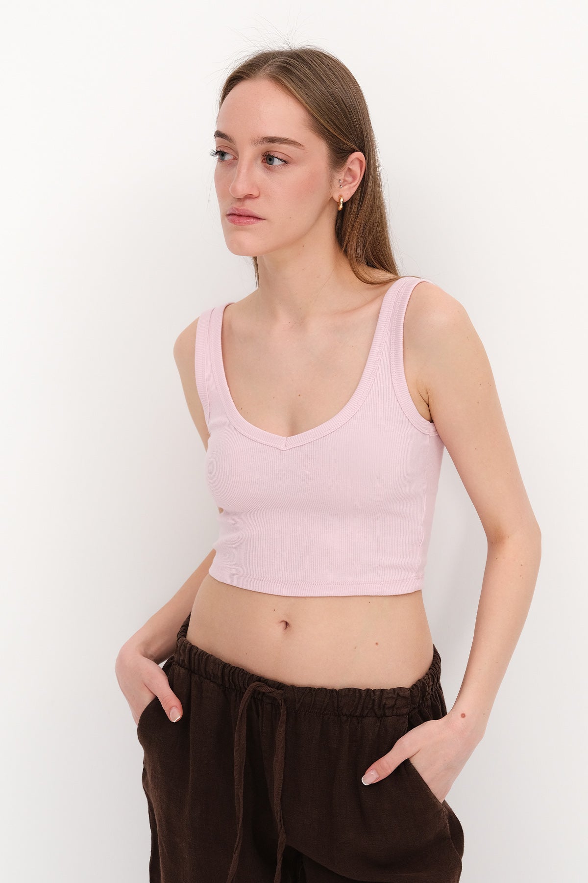 Lotus_Thick-Strappy-Crop-Tank-Top-addax