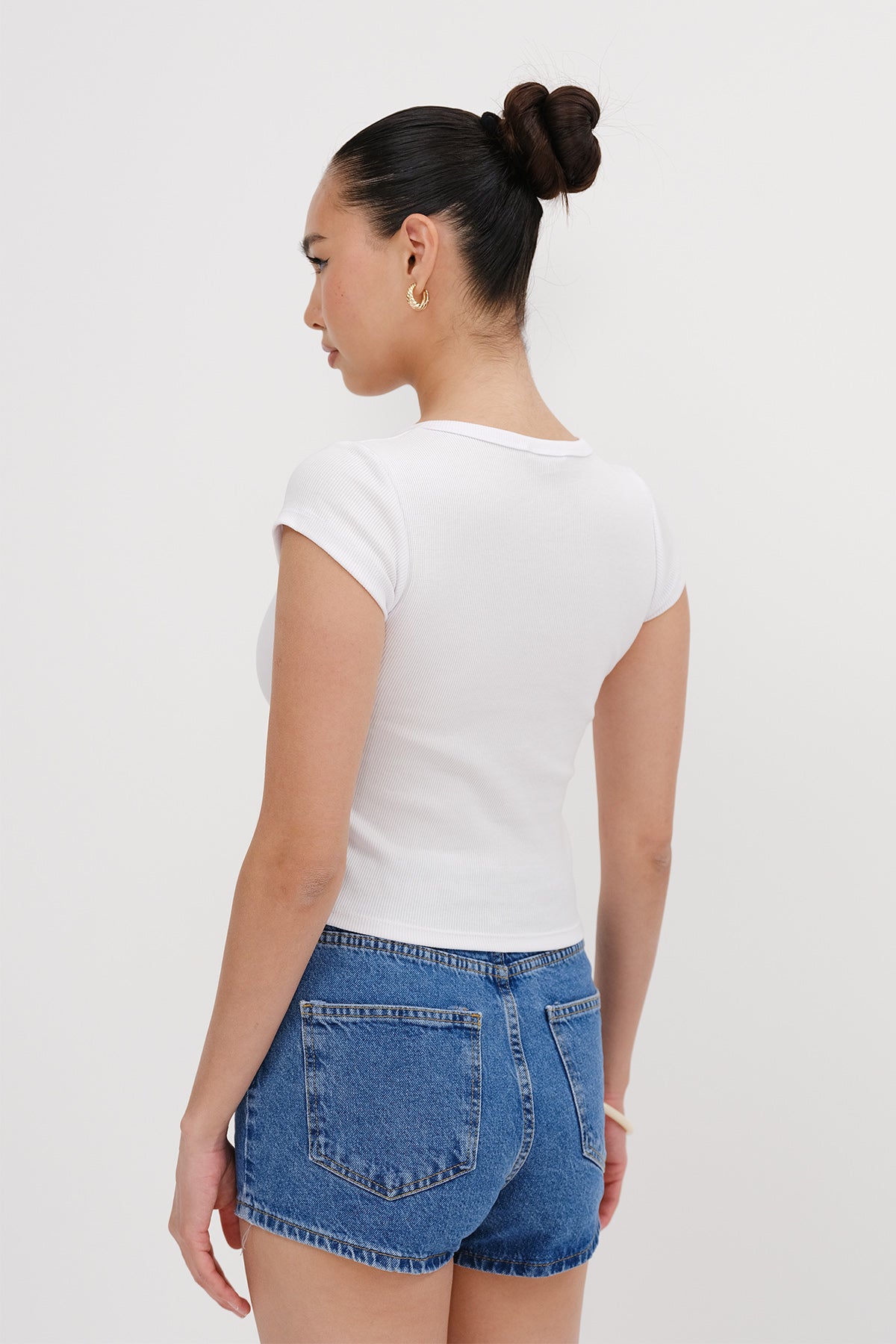 White_Basic-Buttoned-T-shirt-addax