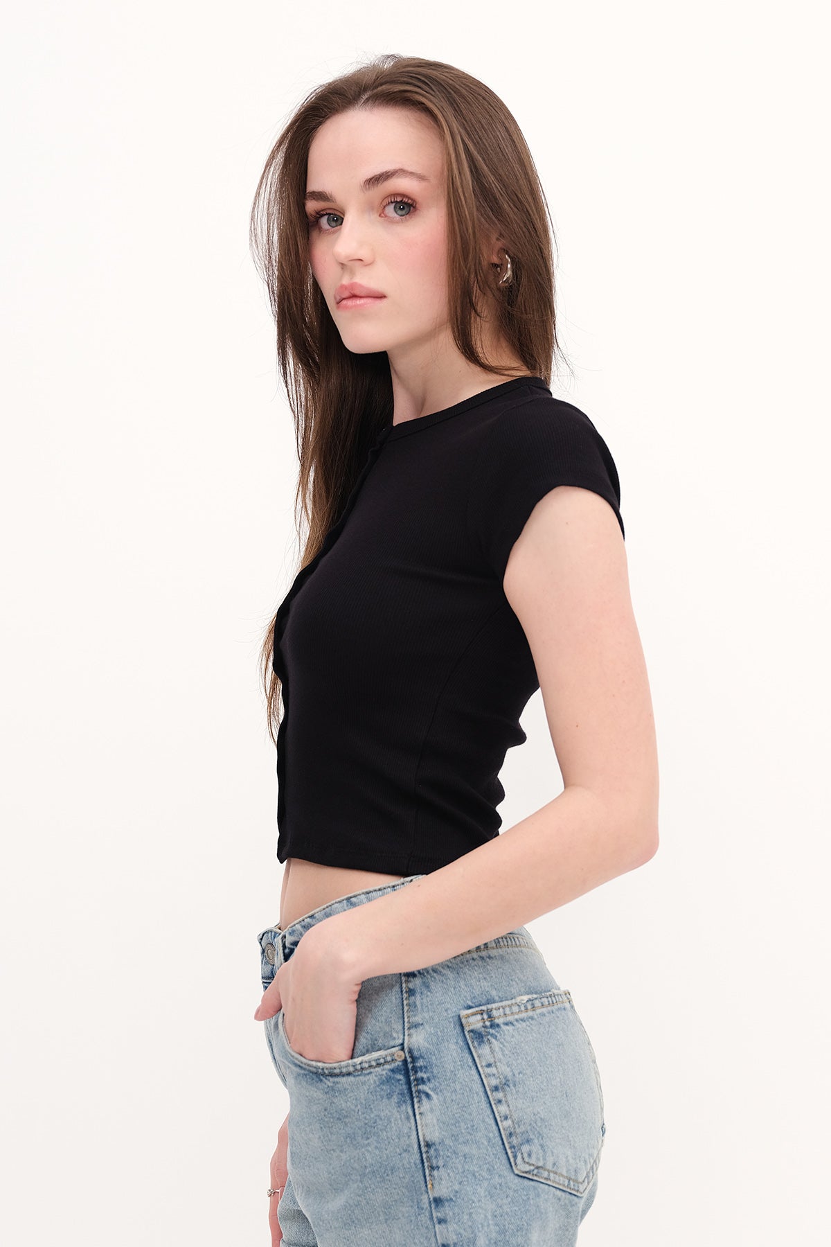 Black_Basic-Buttoned-T-shirt-addax