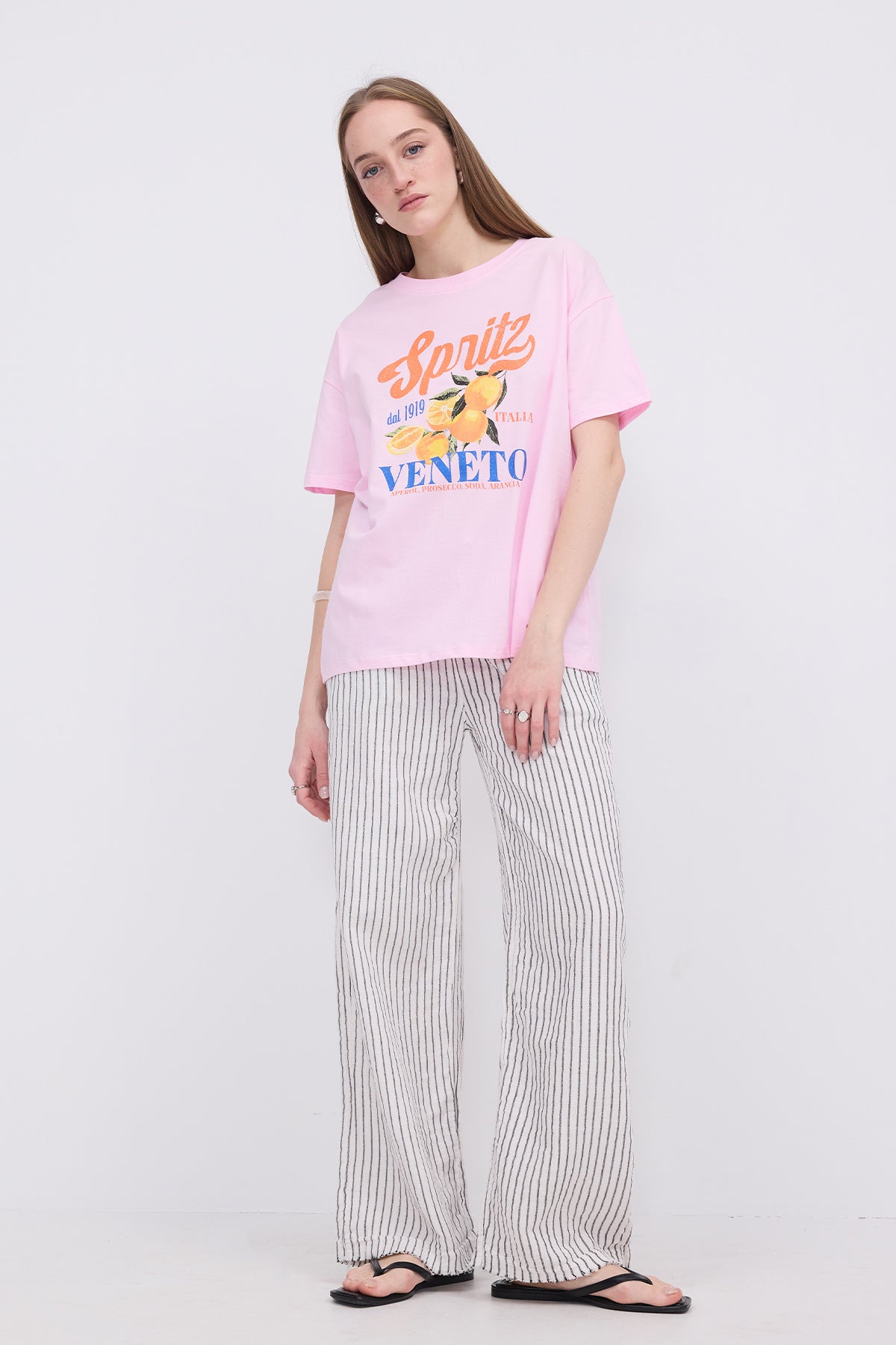 Begonia_Crew-Neck-Printed-T-shirt-addax