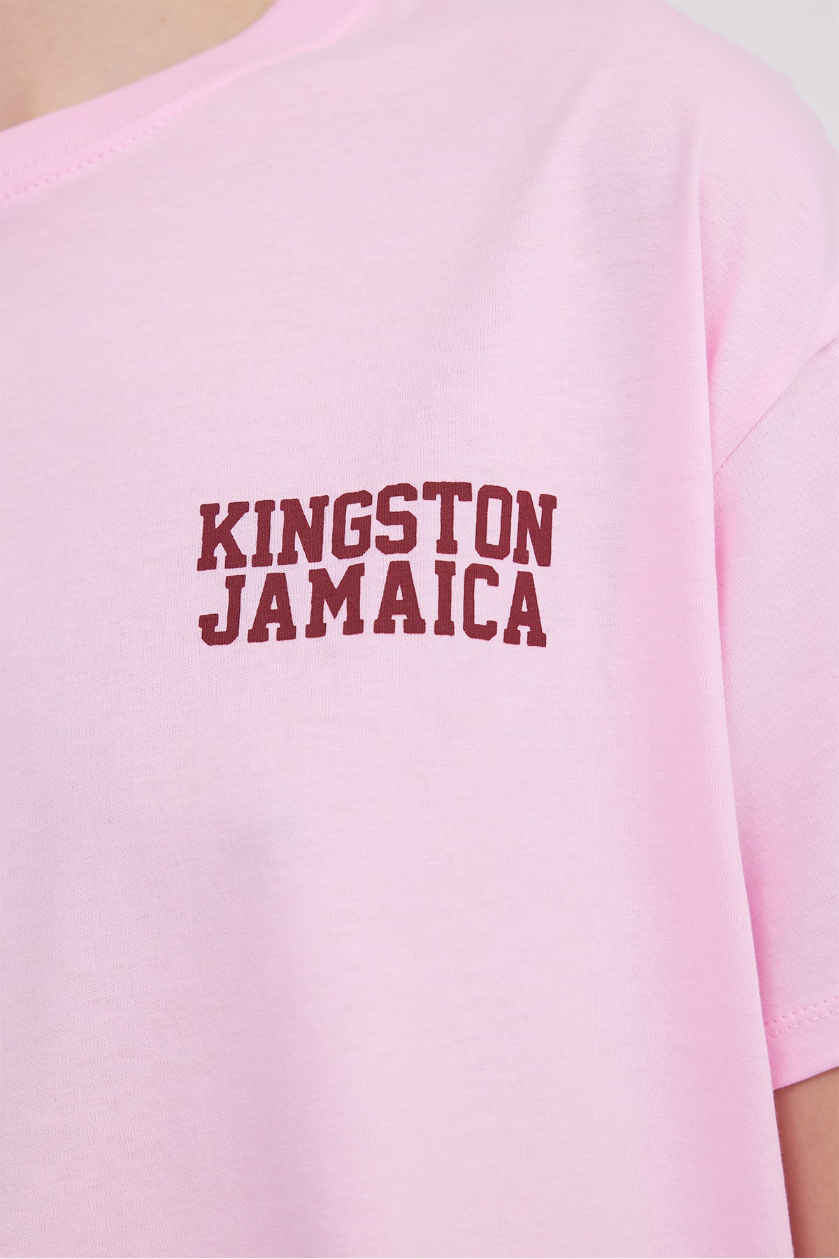 Begonia_Text-Printed-Short-Sleeve-T-shirt-addax