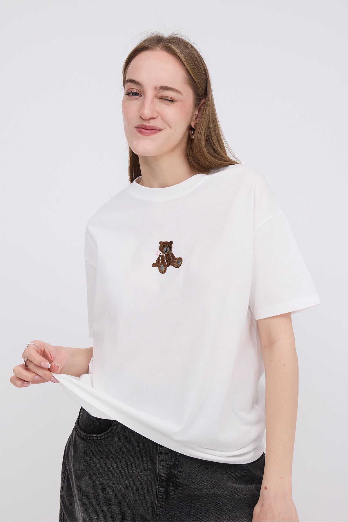Ecru_Teddy-Bear-Printed-T-Shirt-addax