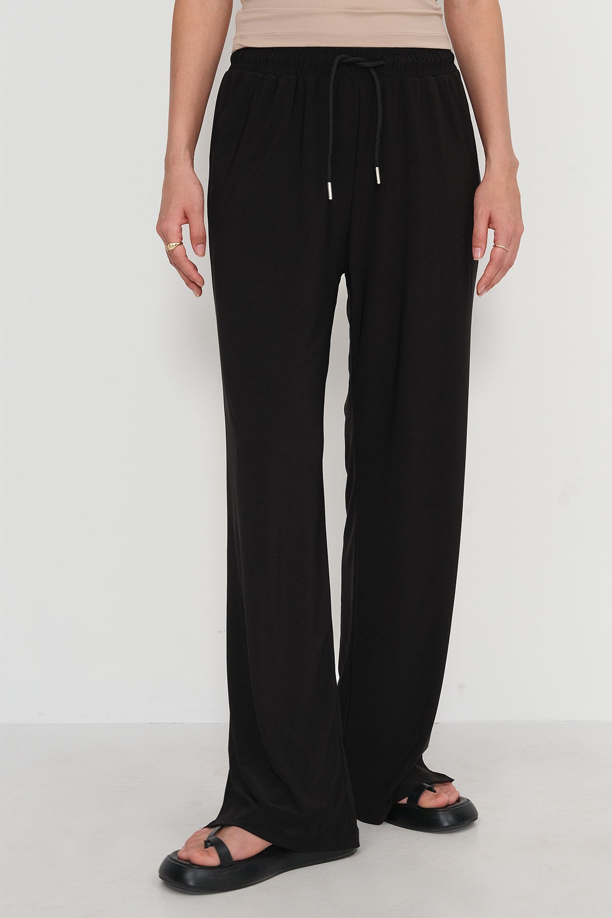 Black_Elastic-Waist-Wide-Leg-Trousers-addax