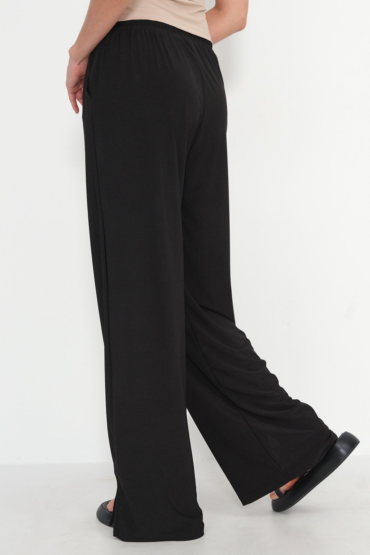 Black_Elastic-Waist-Wide-Leg-Trousers-addax