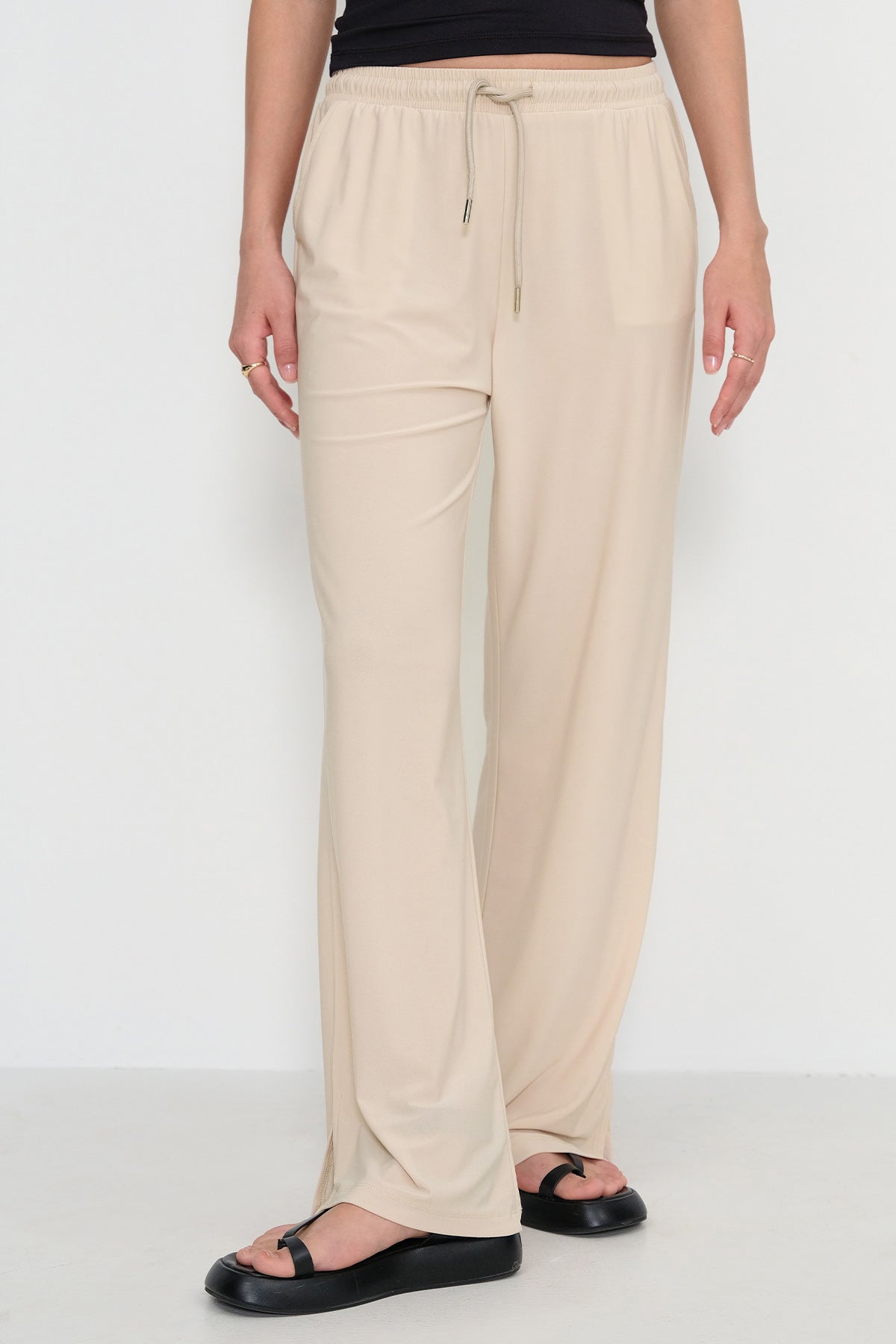 Stone_Elastic-Waist-Wide-Leg-Trousers-addax