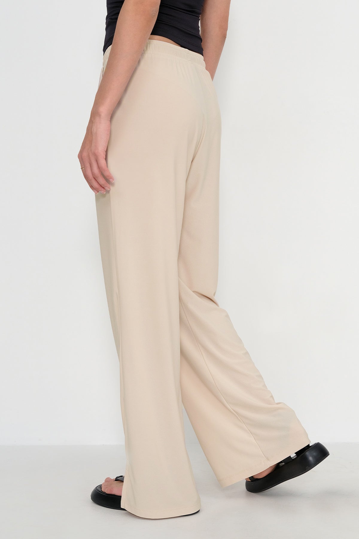 Stone_Elastic-Waist-Wide-Leg-Trousers-addax