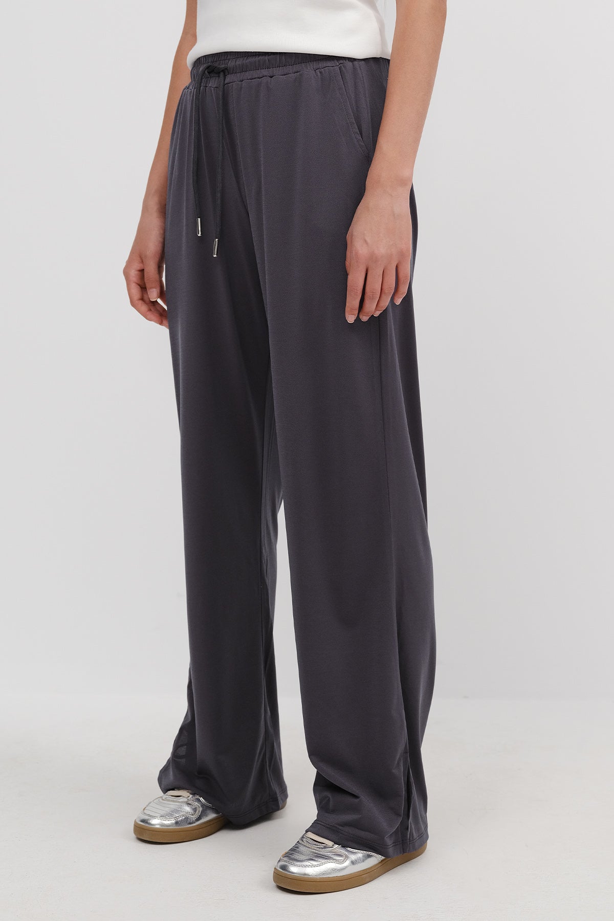 Charcoal_Elastic-Waist-Wide-Leg-Trousers-addax