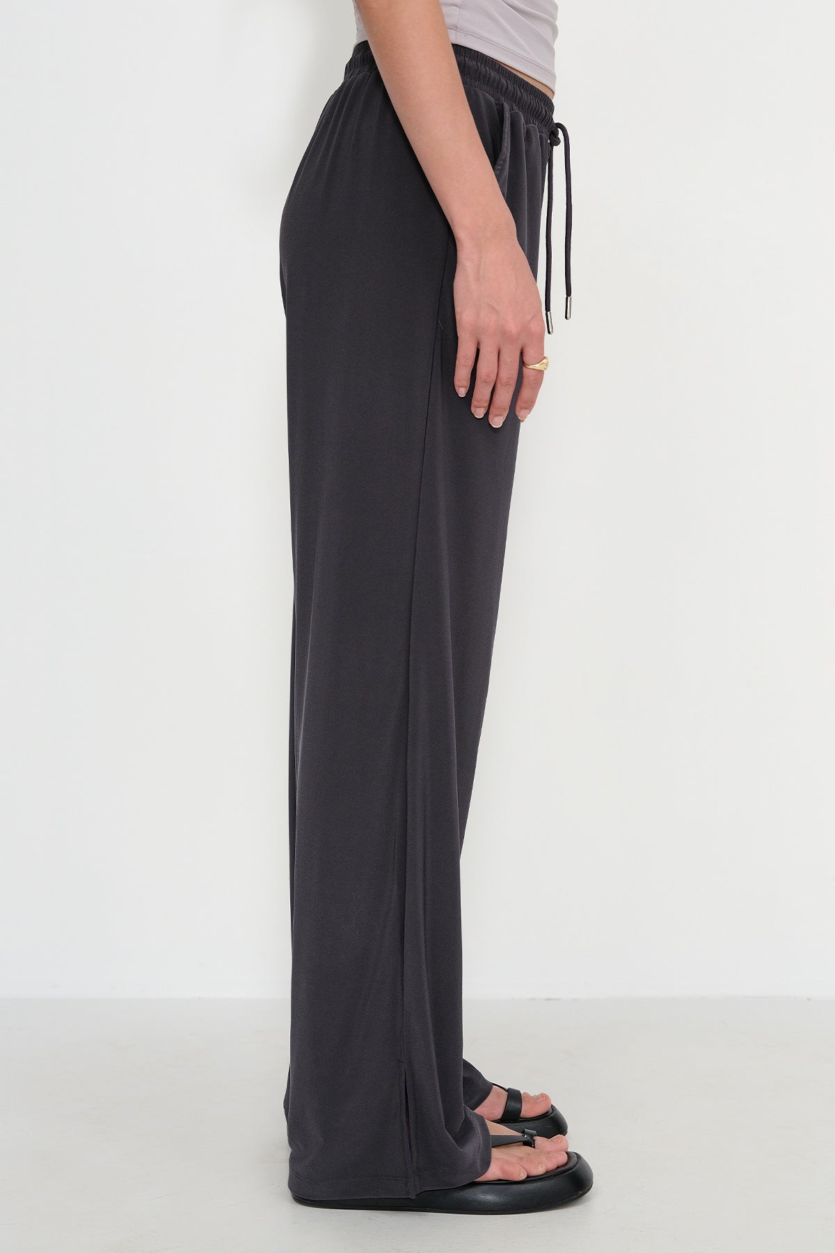 Lead-Grey_Elastic-Waist-Wide-Leg-Trousers-addax