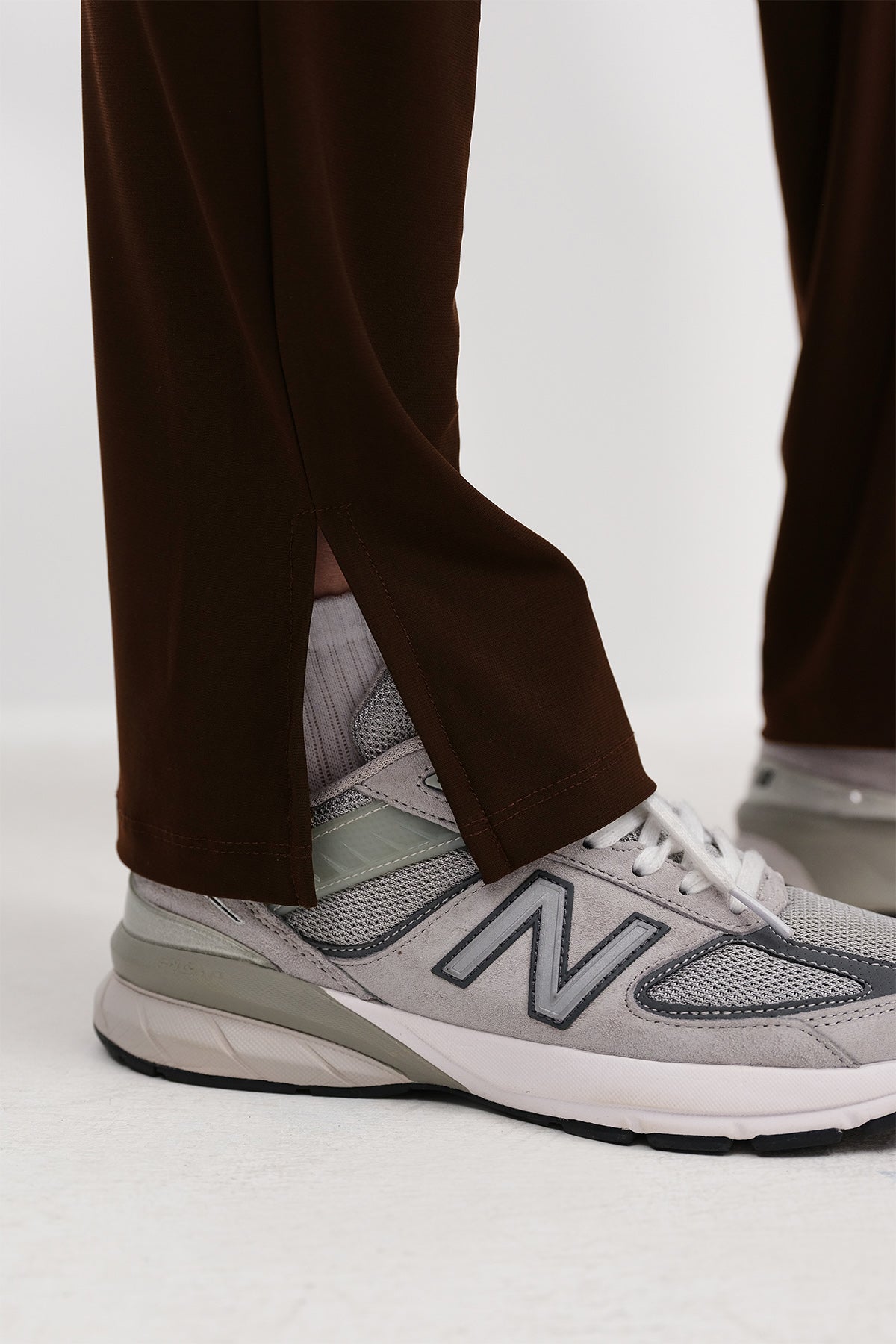 Bitter-Coffee_Elastic-Waist-Wide-Leg-Trousers-addax