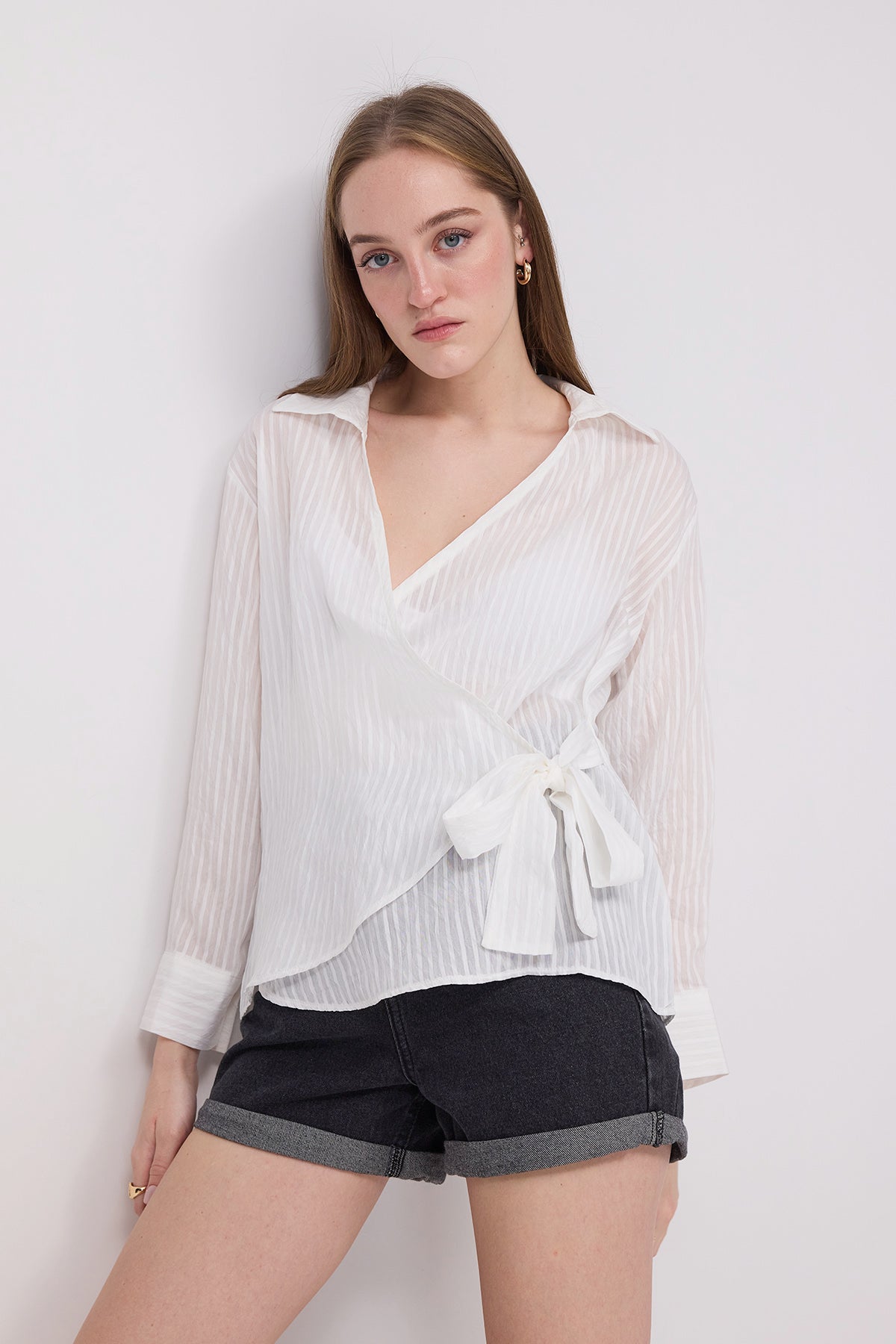 Ecru_Tied-Striped-Shirt-addax