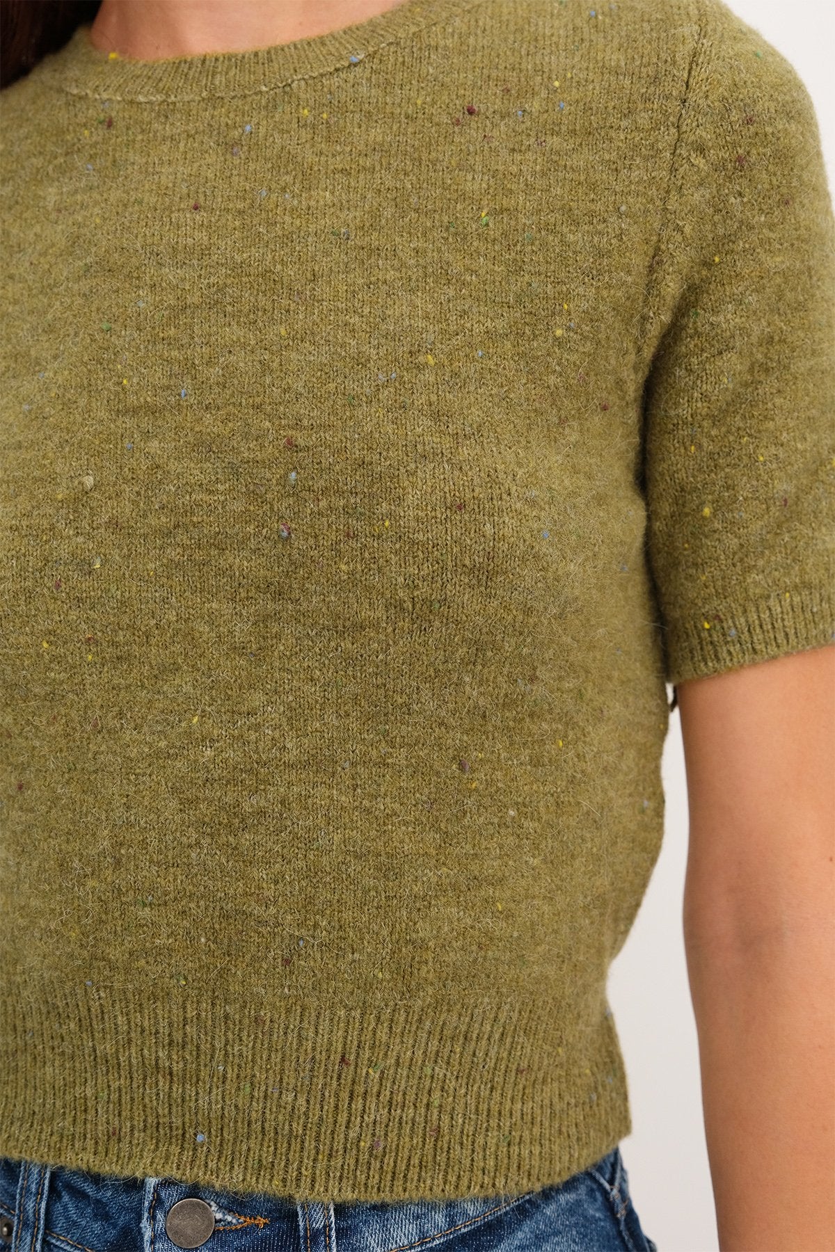 Olive_Short-Sleeve-Textured- Knit-Sweater-addax