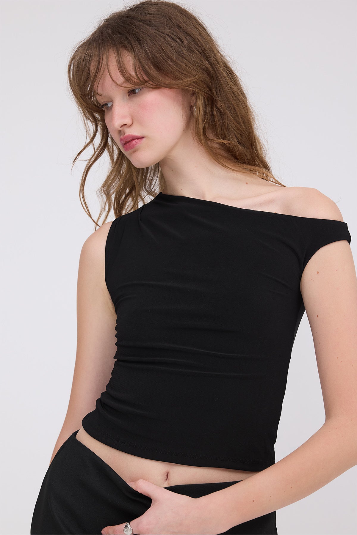 Black_Boat-Neck-Blouse-addax