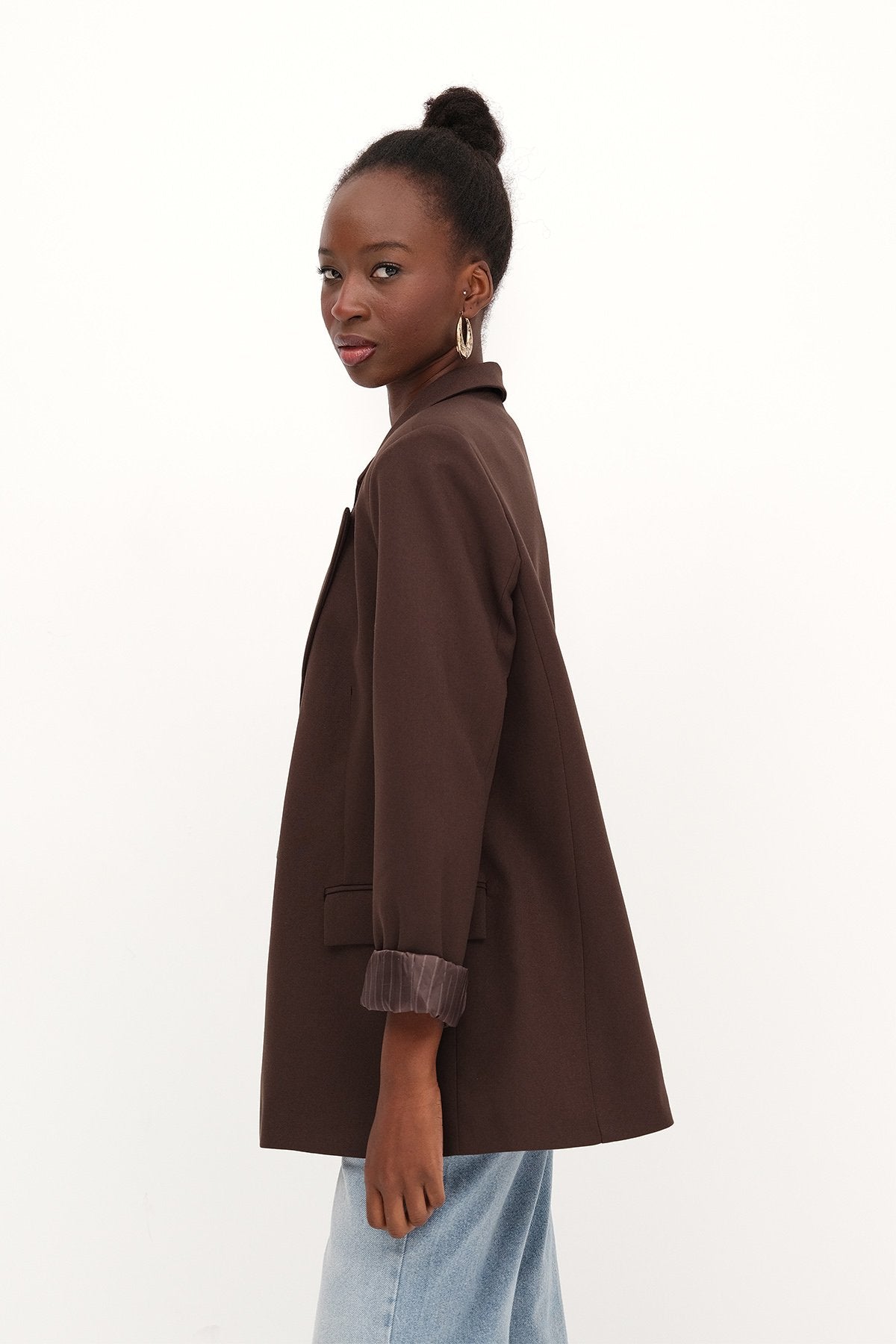 Bitter-Coffee_Curved-Blazer-Jacket-addax