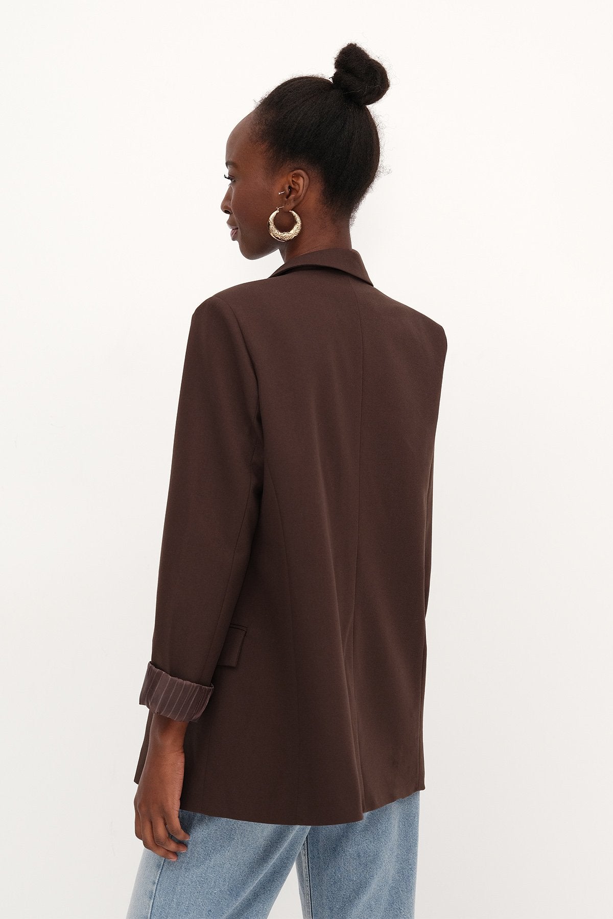 Bitter-Coffee_Curved-Blazer-Jacket-addax