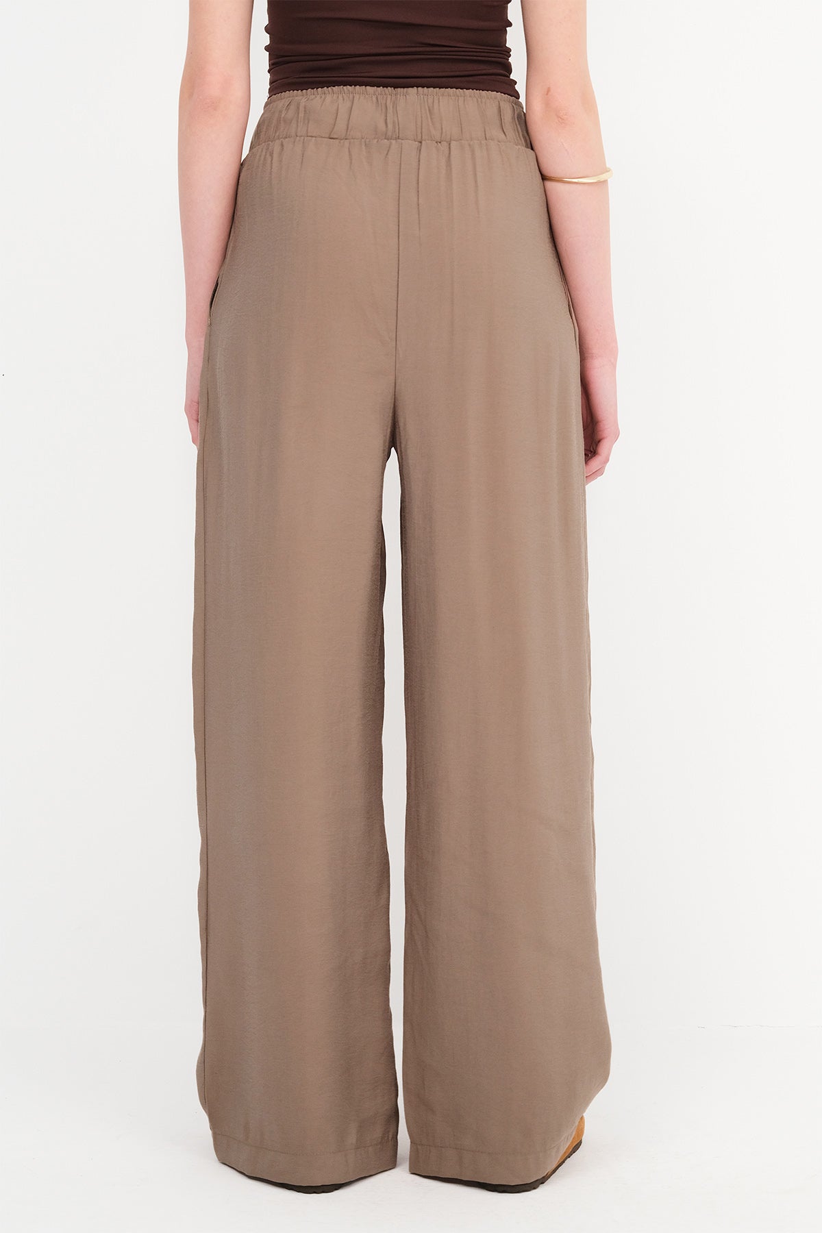 Mink_Elastic-Wide-Leg-Trousers-addax