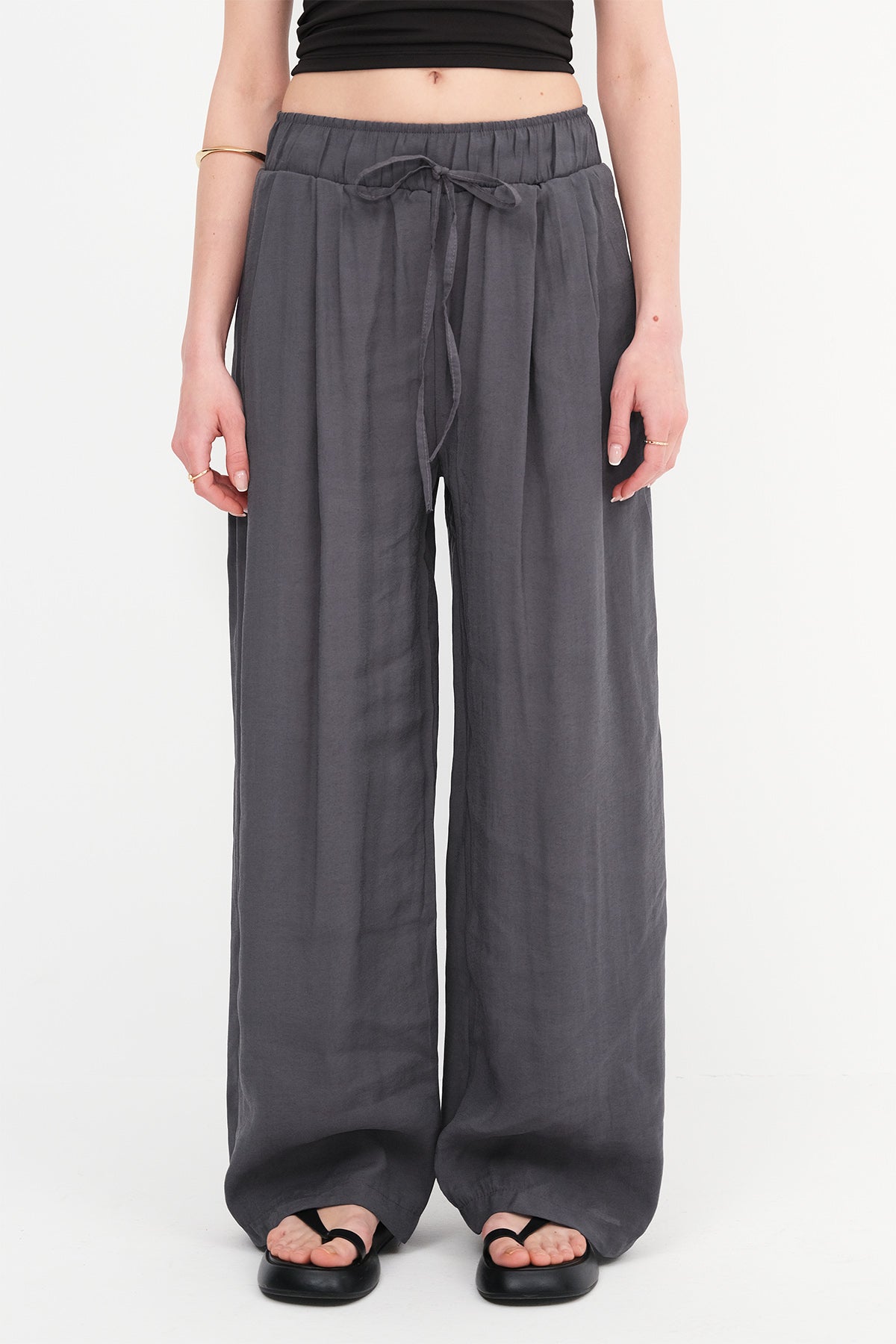 Charcoal_Elastic-Wide-Leg-Trousers-addax