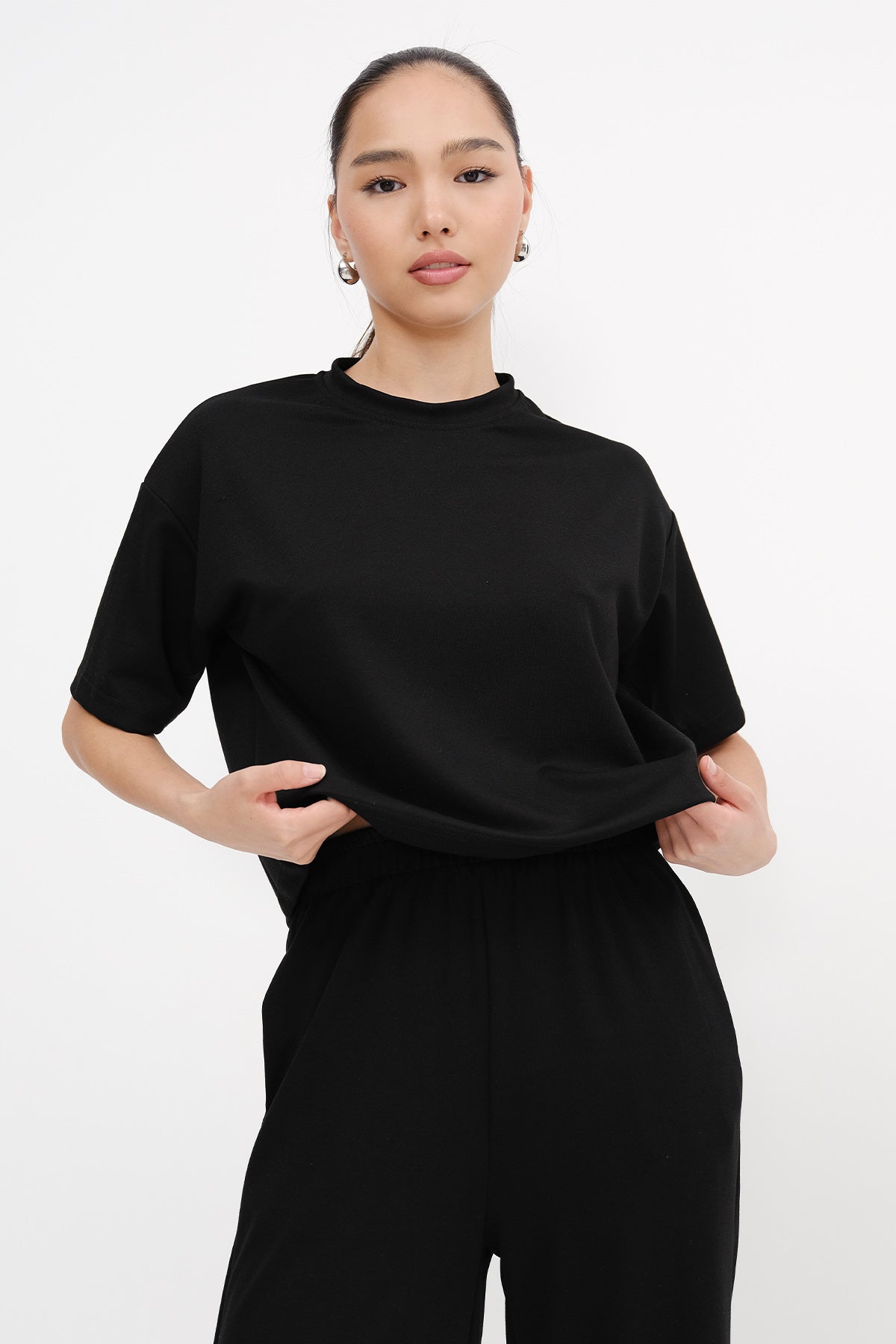 Black_Short-Sleeve-Top-and-Bottom-Set-addax