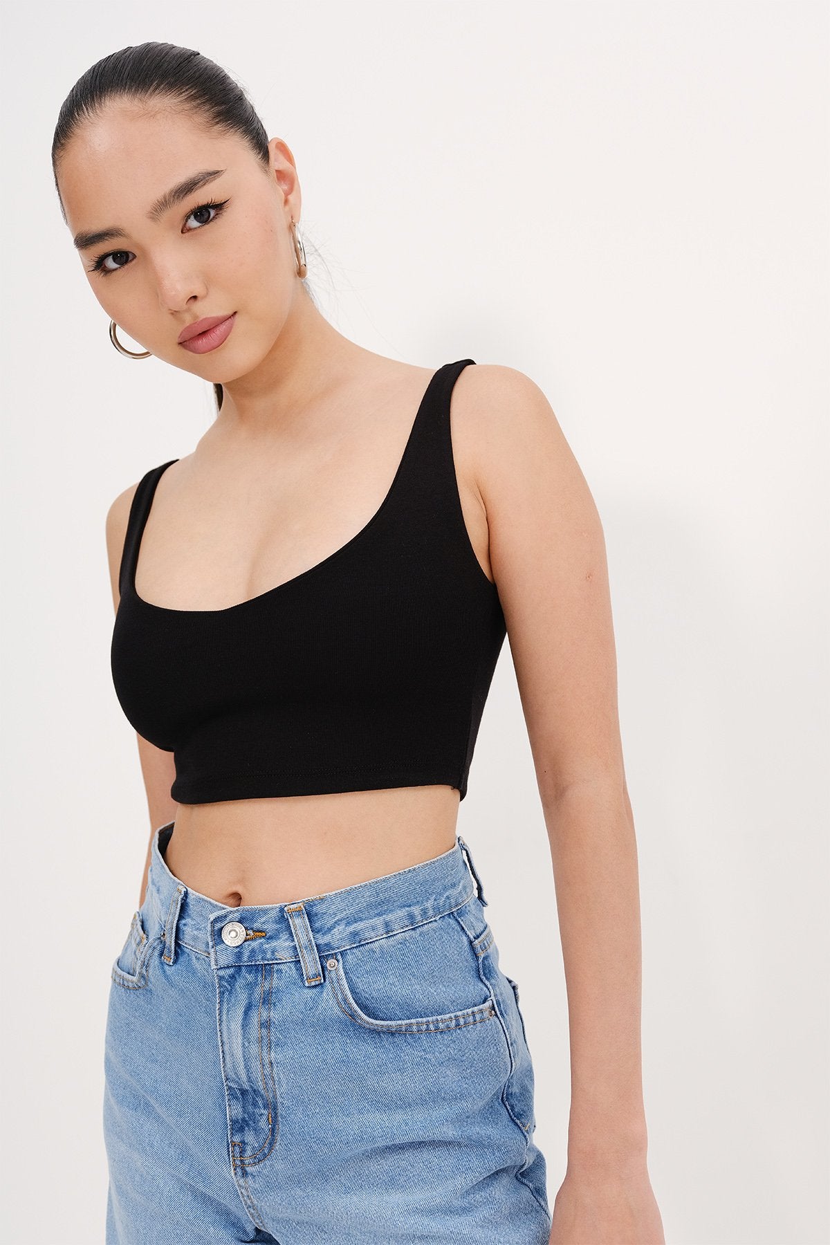 Black_Thick-Strap-Bustier-addax