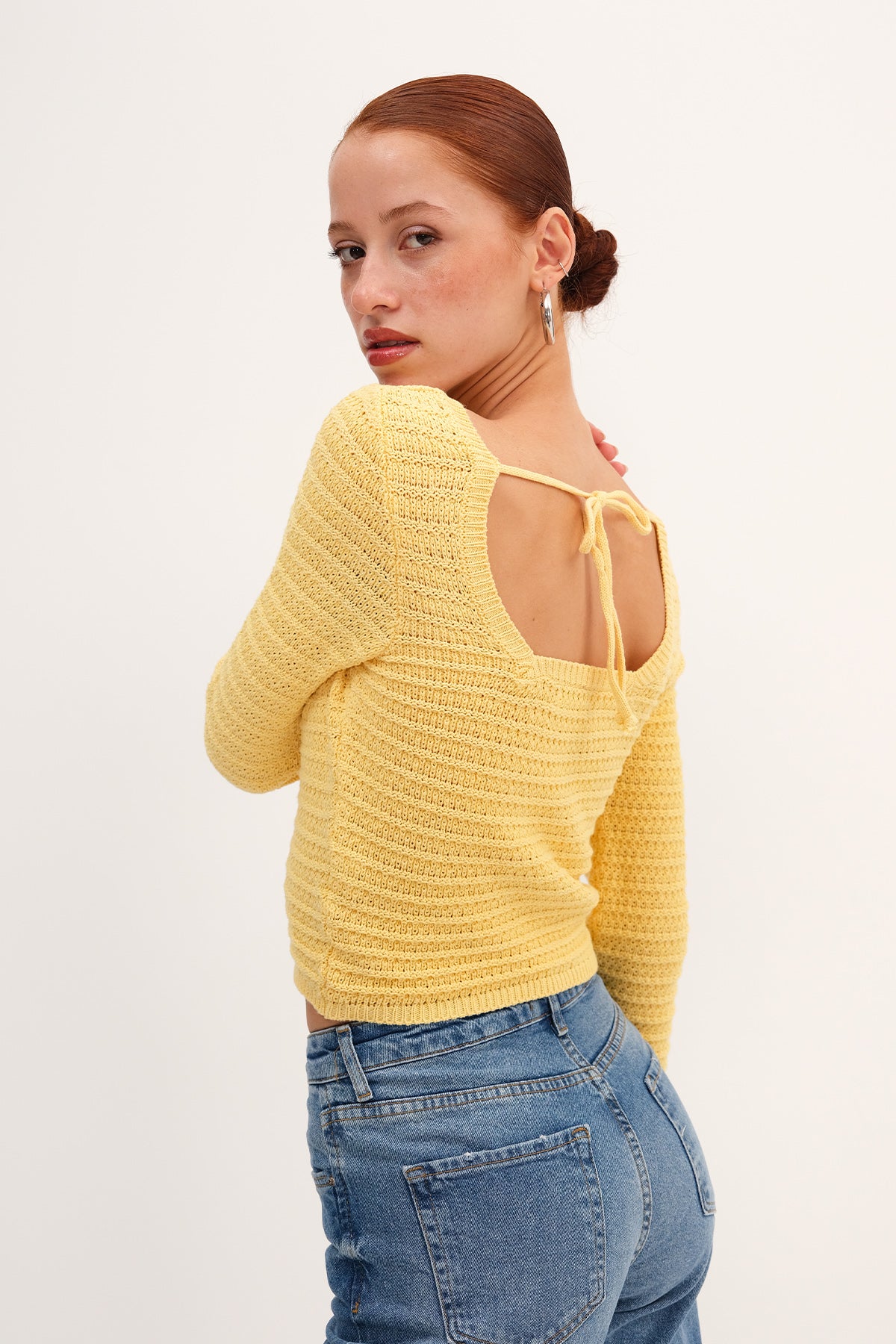 Light-Yellow_Back-Tie-Knit-Sweater-addax