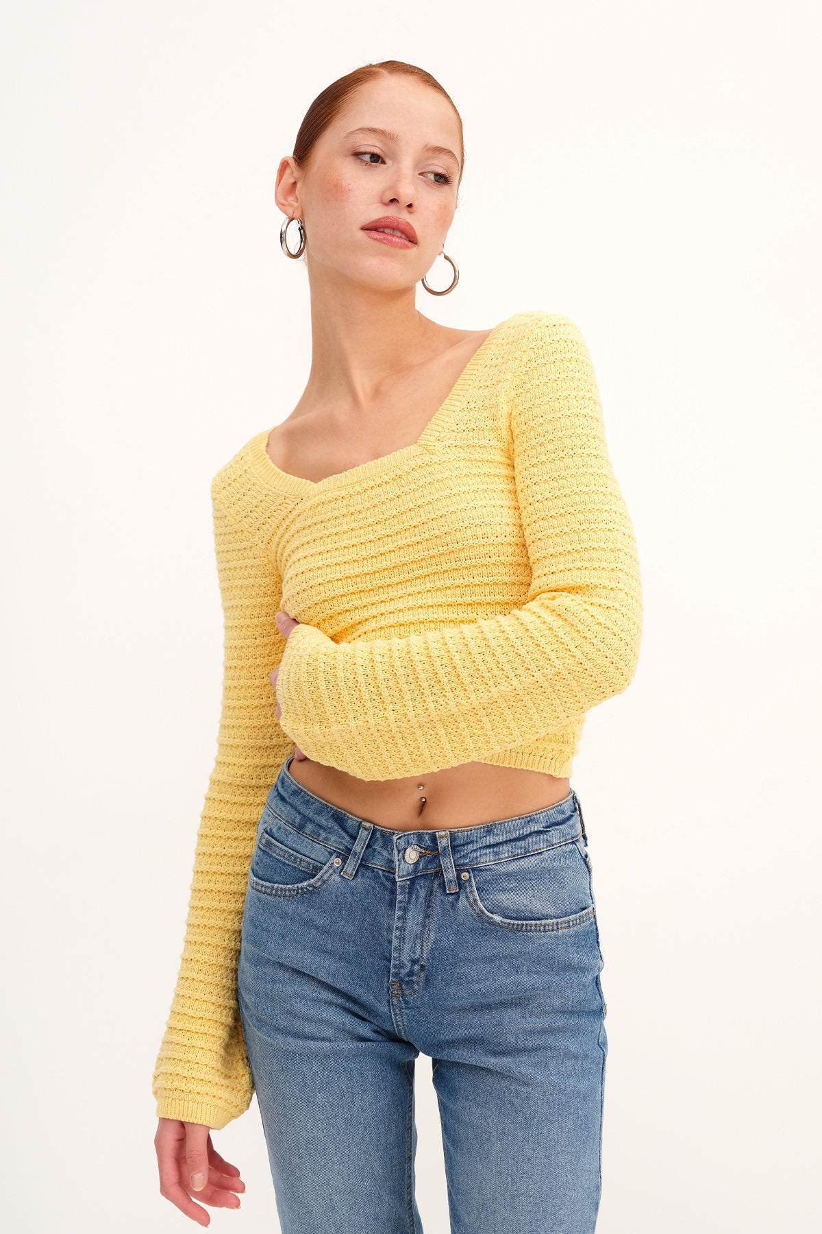 Light-Yellow_Back-Tie-Knit-Sweater-addax