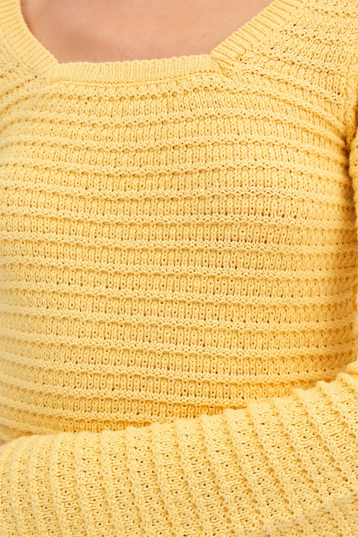 Light-Yellow_Back-Tie-Knit-Sweater-addax